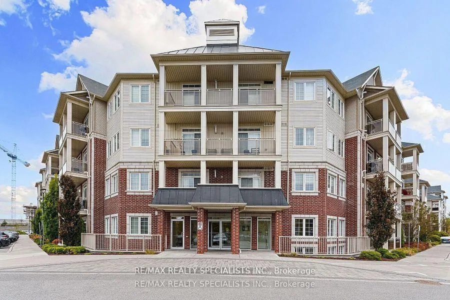 Photo 3 of Unit #413, 84 Aspen Springs Drive, Clarington, Bowmanville — HOMEH