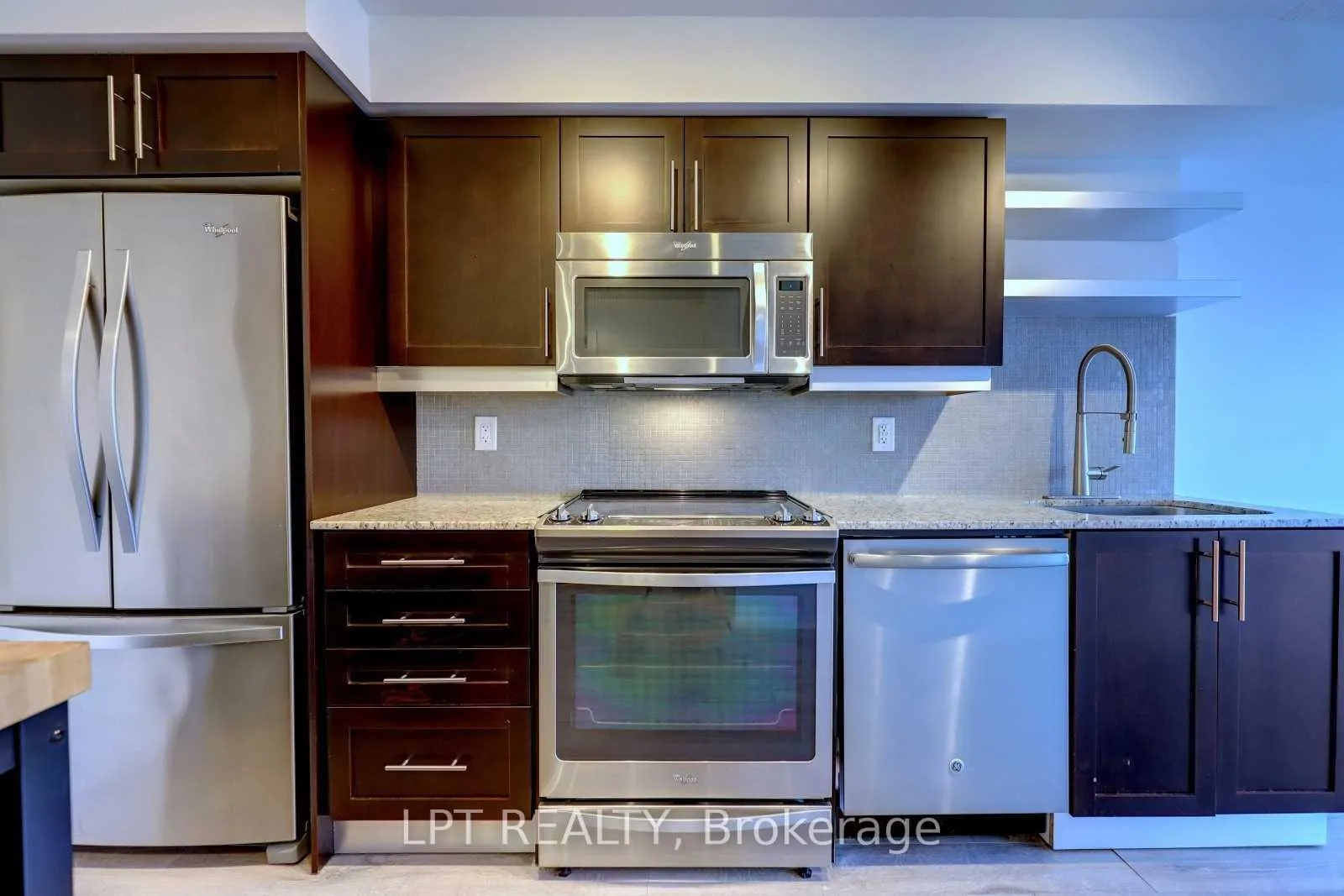 Photo 7 of Unit 2214, 400 Adelaide Street E, Toronto, Moss Park — HOMEH