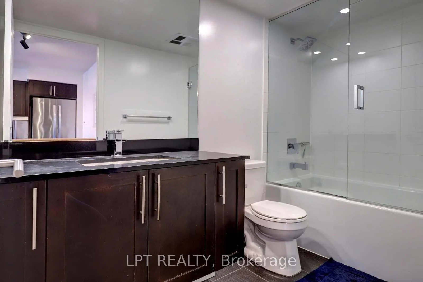 Photo 18 of Unit 2214, 400 Adelaide Street E, Toronto, Moss Park — HOMEH