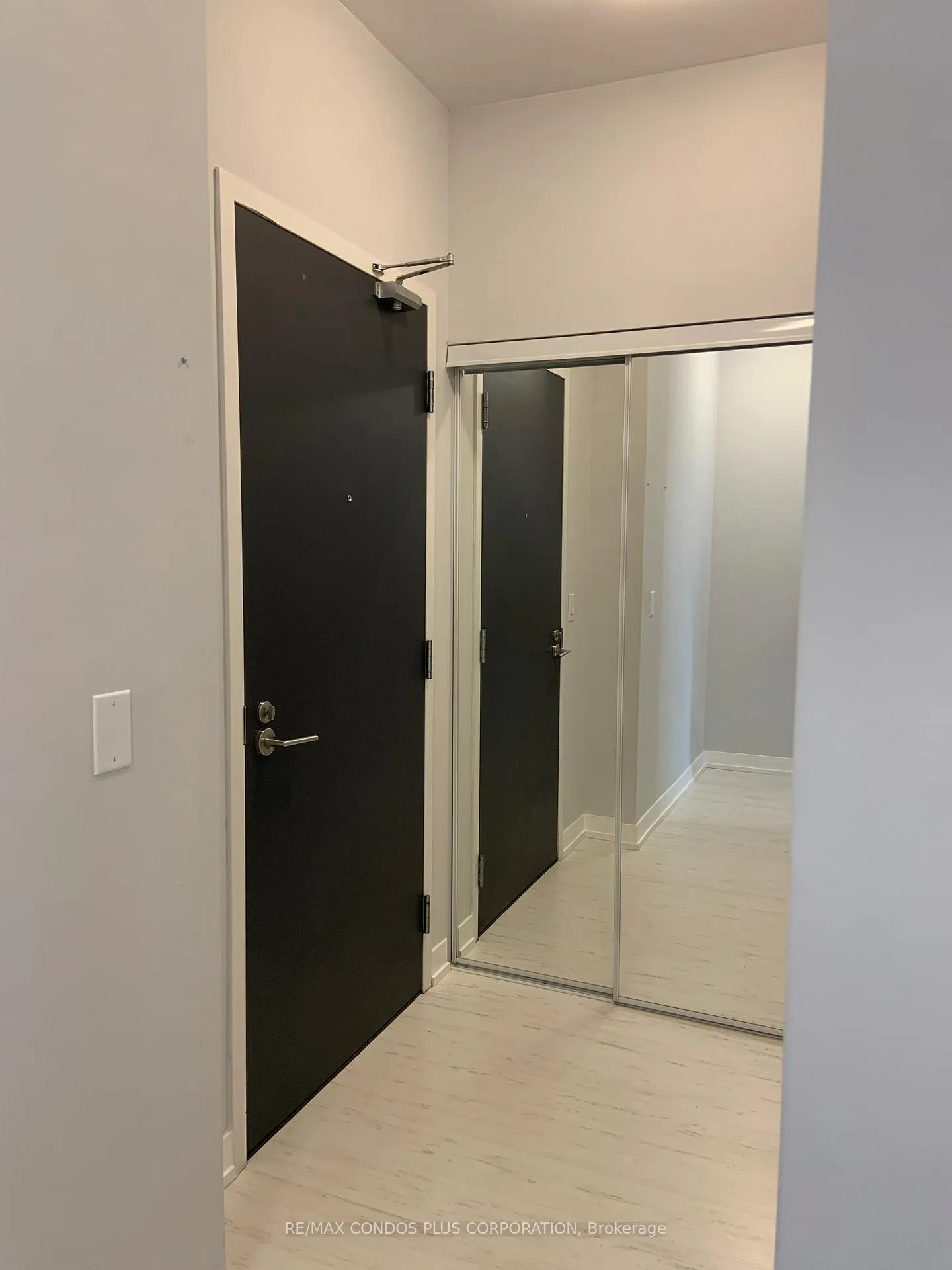 Photo 6 of Unit 504, 105 George Street, Toronto, Moss Park — HOMEH