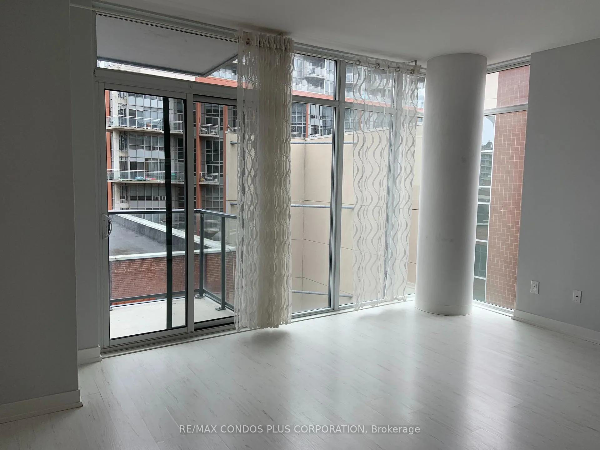 Photo 7 of Unit 504, 105 George Street, Toronto, Moss Park — HOMEH
