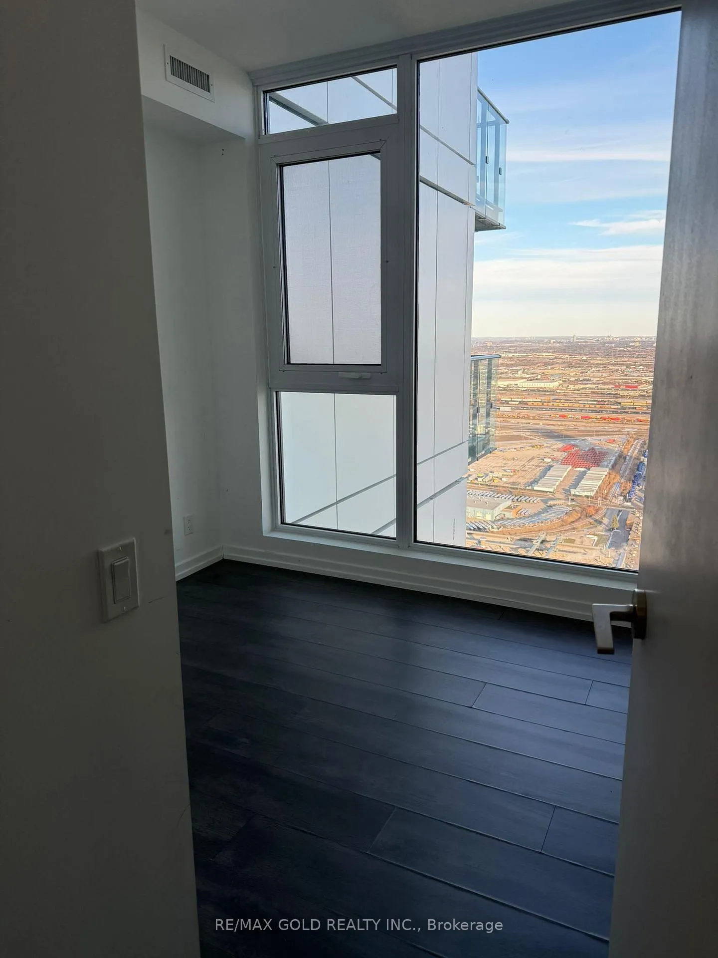 Front of Unit 5212, 7890 Jane Street