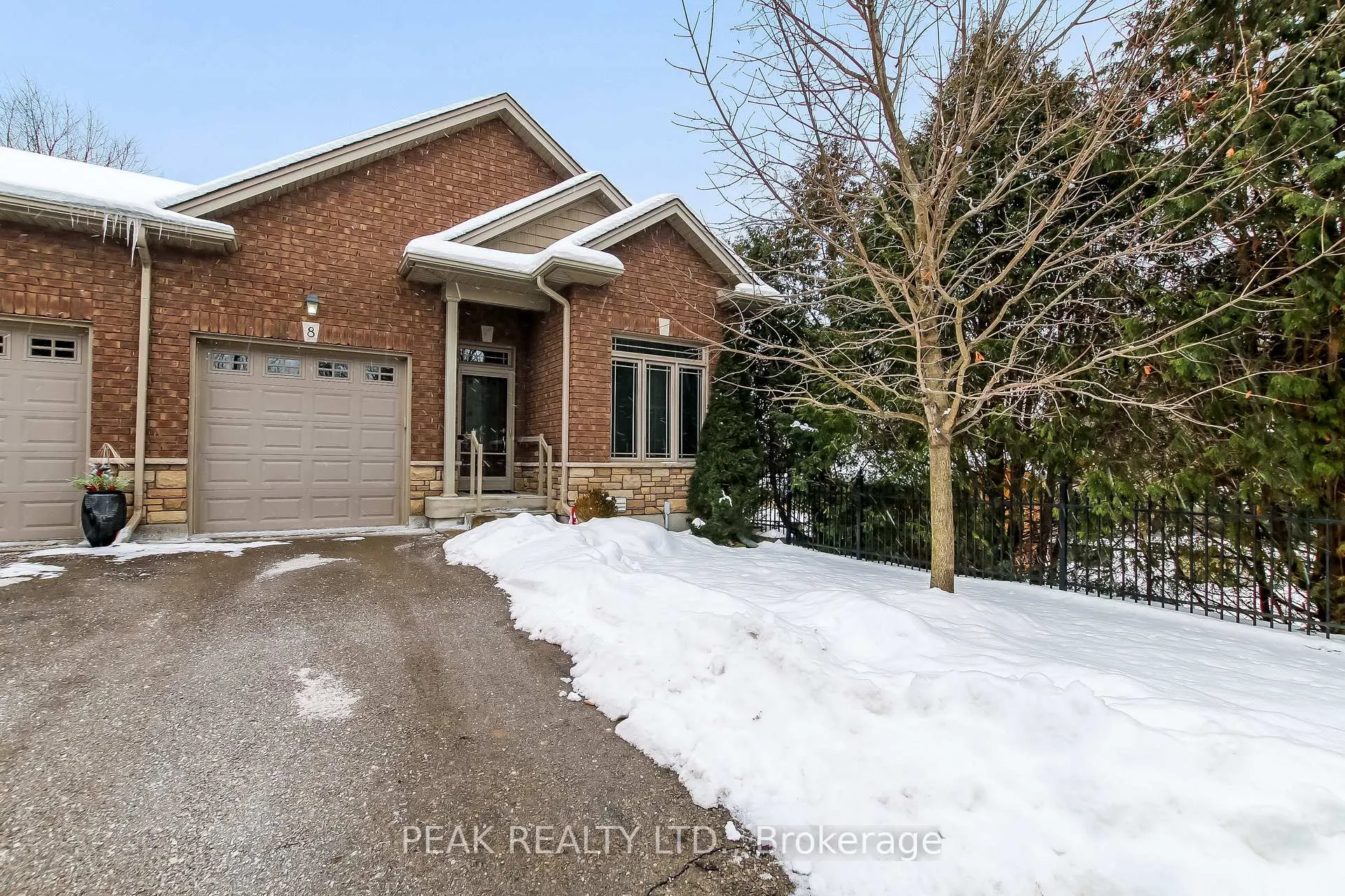 Photo 1 of Unit 8, 26 Reid Street, Brant, South Dumfries — HOMEH