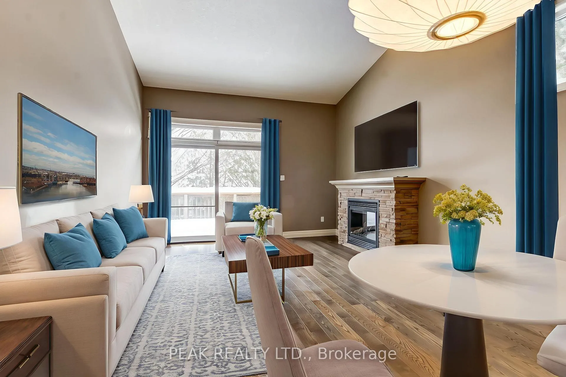 Photo 3 of Unit 8, 26 Reid Street, Brant, South Dumfries — HOMEH