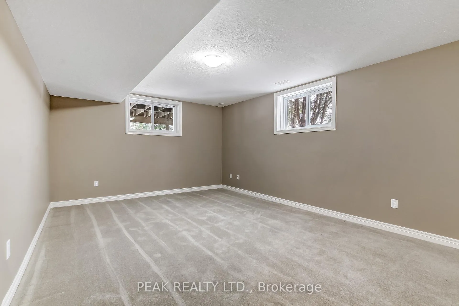 Photo 22 of Unit 8, 26 Reid Street, Brant, South Dumfries — HOMEH