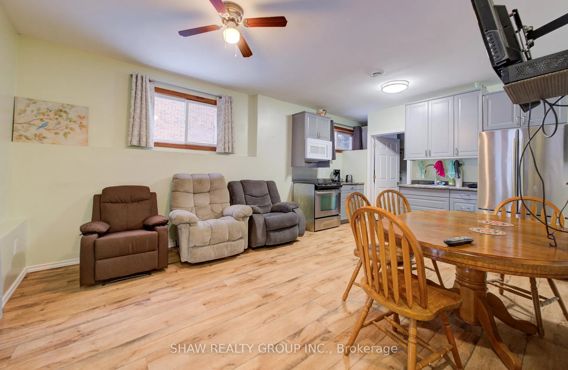 Photo 7 of Unit 3, 4 Perin Place, Kitchener — HOMEH