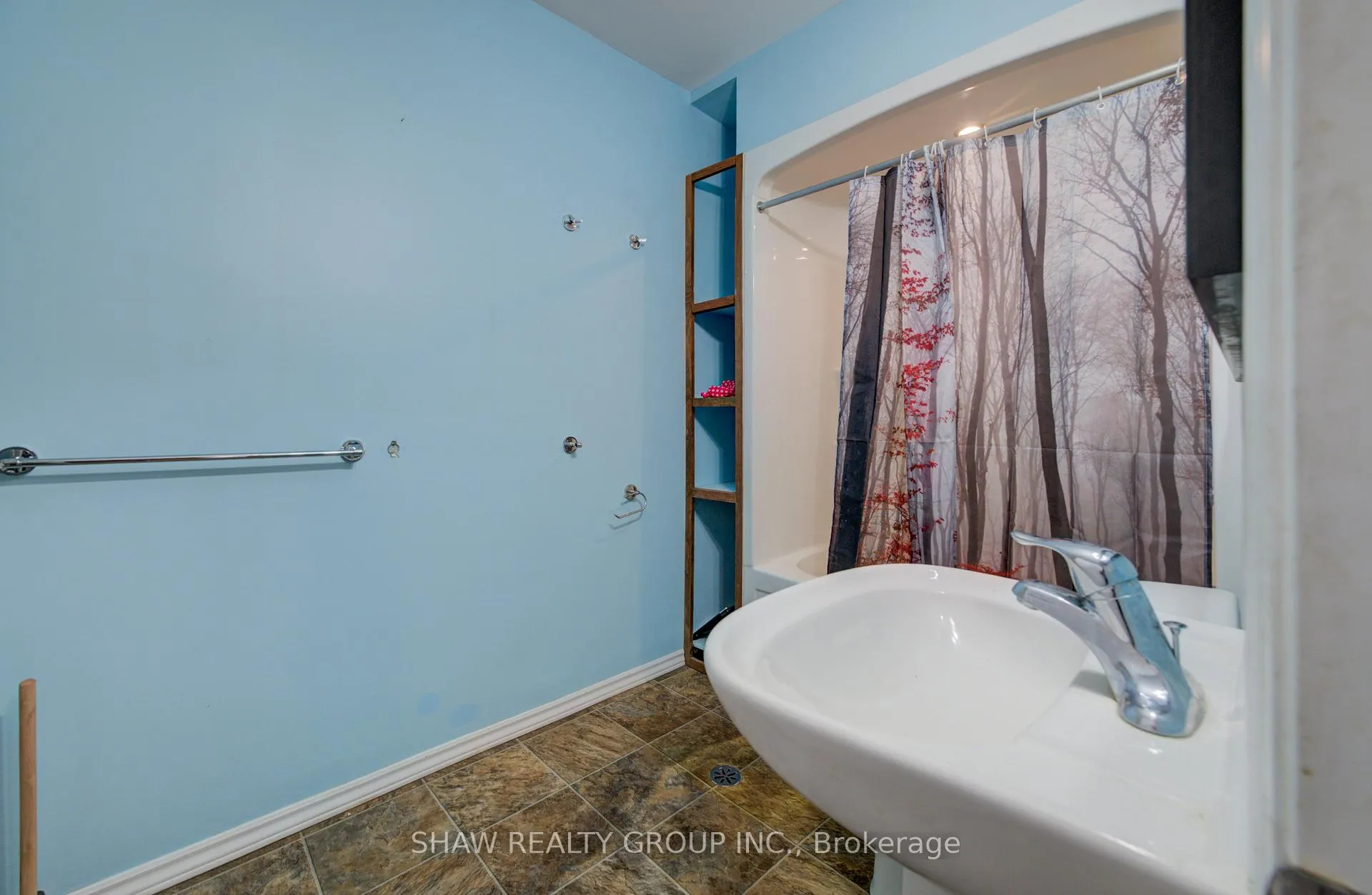Photo 13 of Unit 3, 4 Perin Place, Kitchener — HOMEH