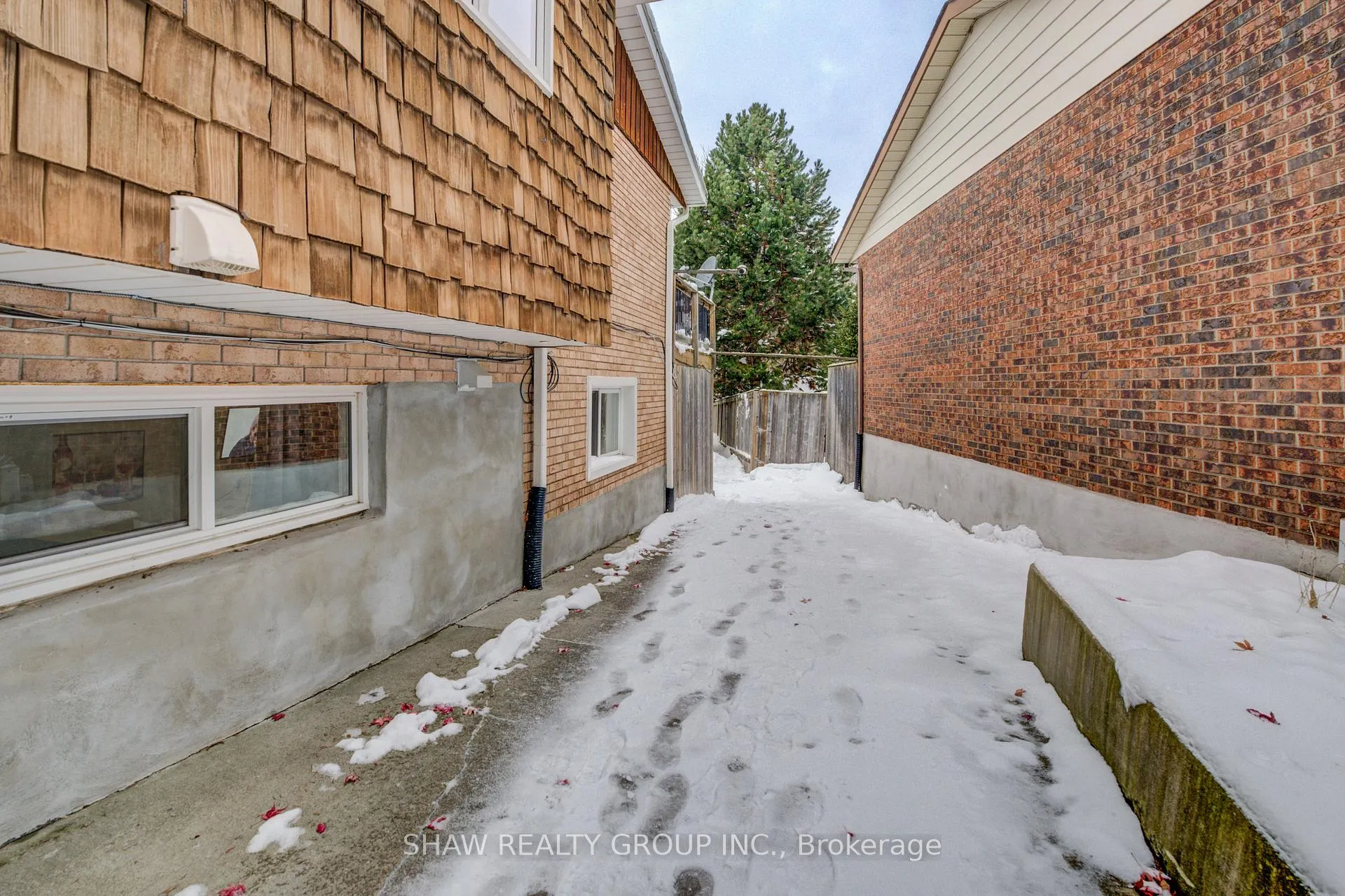 Photo 22 of Unit 3, 4 Perin Place, Kitchener — HOMEH