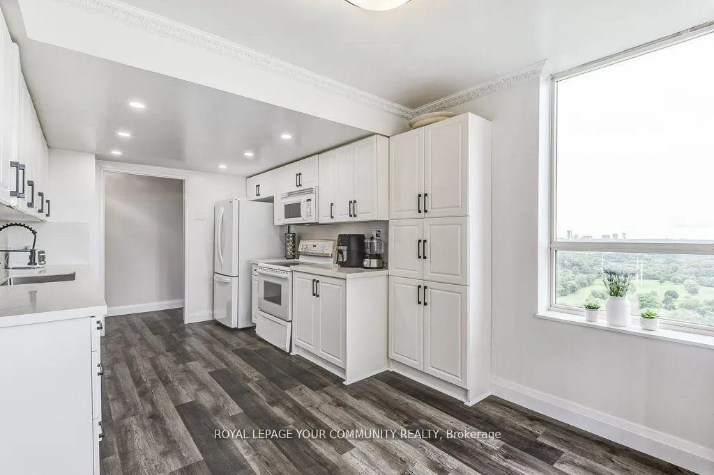 Photo 15 of Unit 2502, 195 Wynford Drive, Toronto, Flemingdon Park — HOMEH