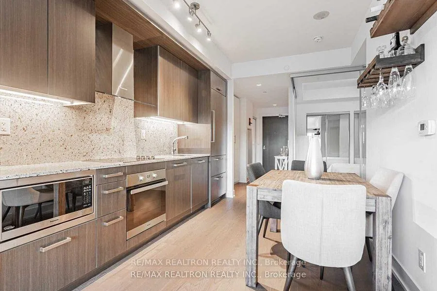 Photo 9 of Unit 510, 3018 Yonge Street E, Toronto, Lawrence Park South — HOMEH