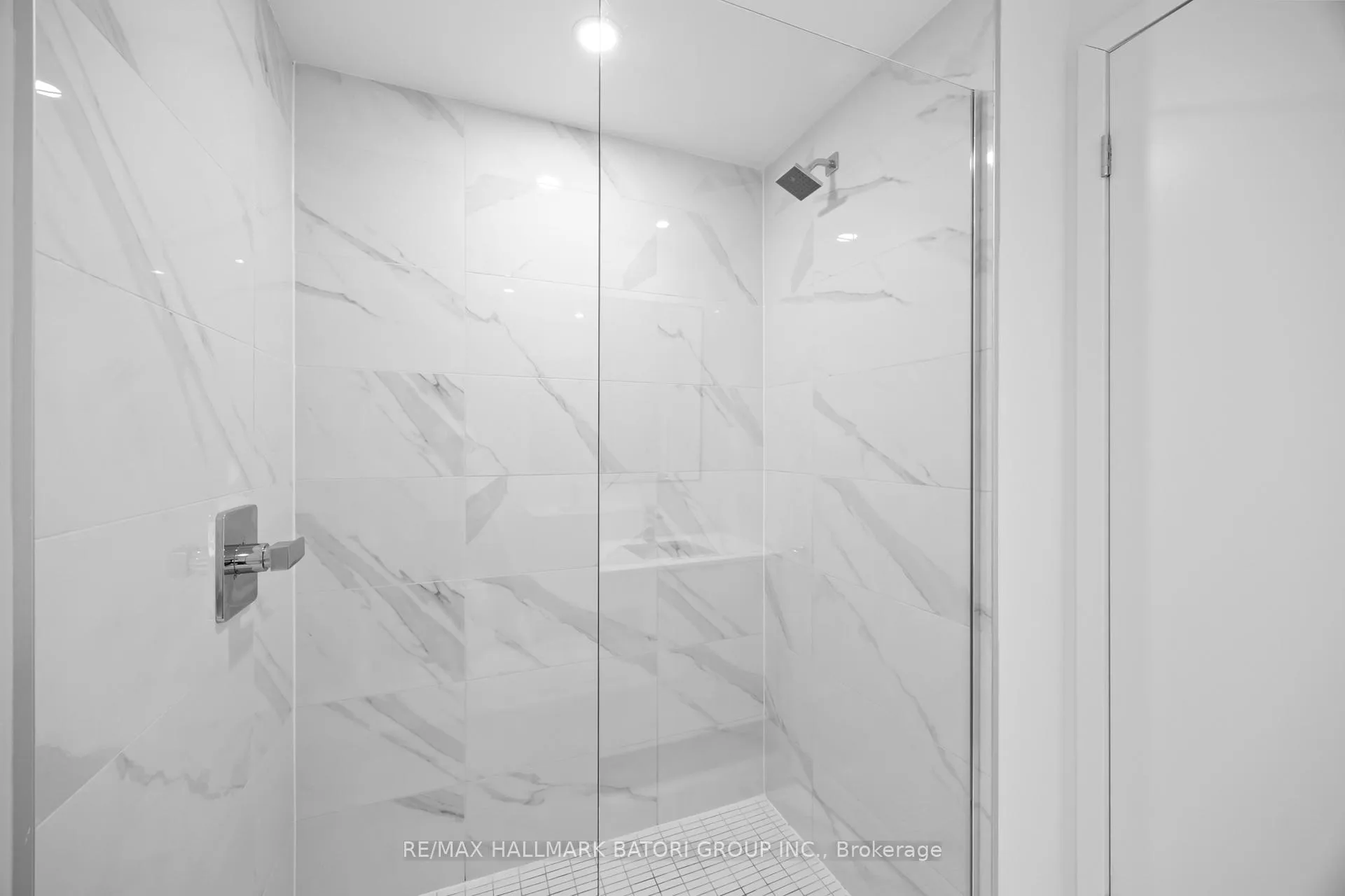 Photo 6 of Unit 203, 863 St. Clair Avenue W, Toronto, Wychwood — HOMEH