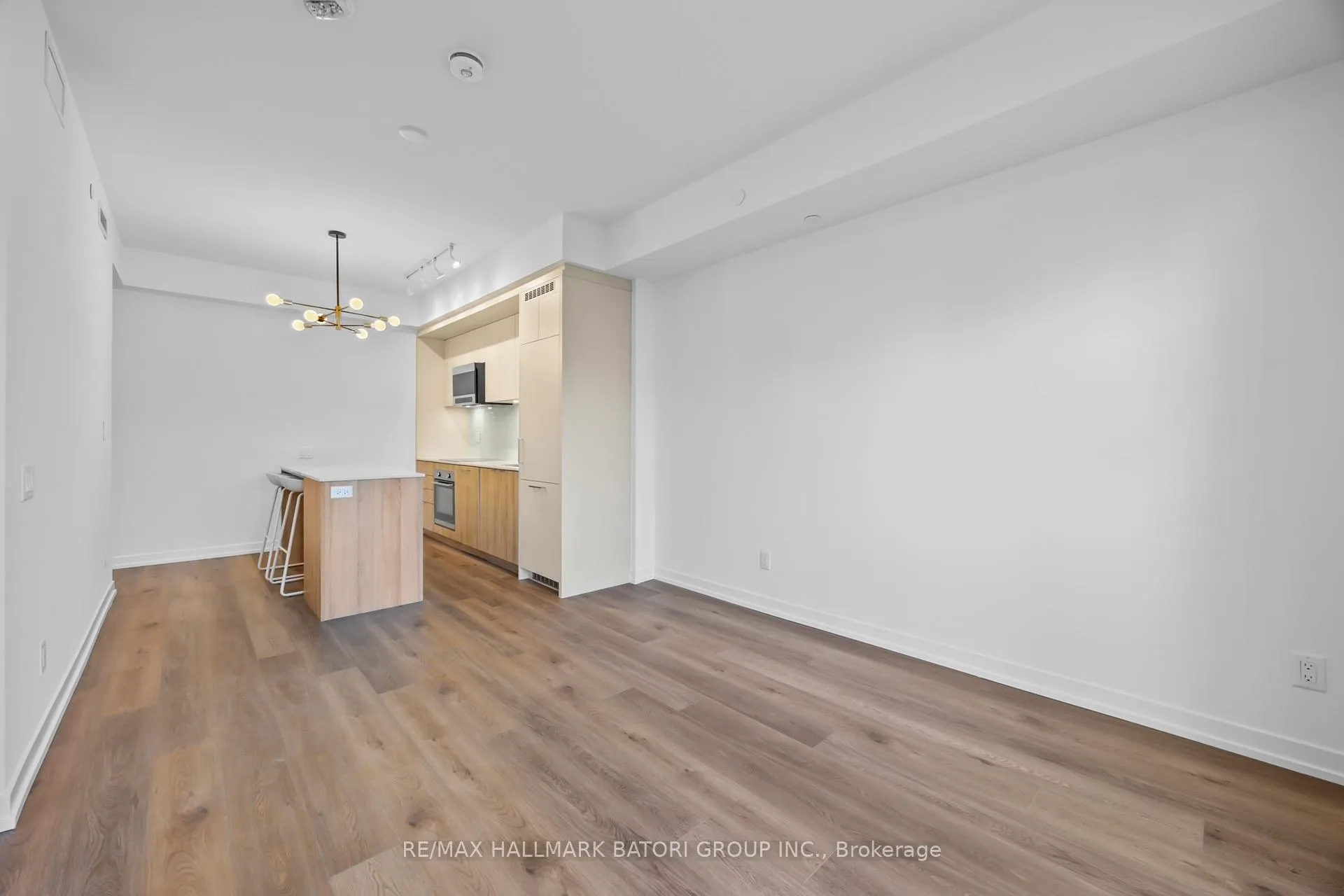 Photo 16 of Unit 203, 863 St. Clair Avenue W, Toronto, Wychwood — HOMEH