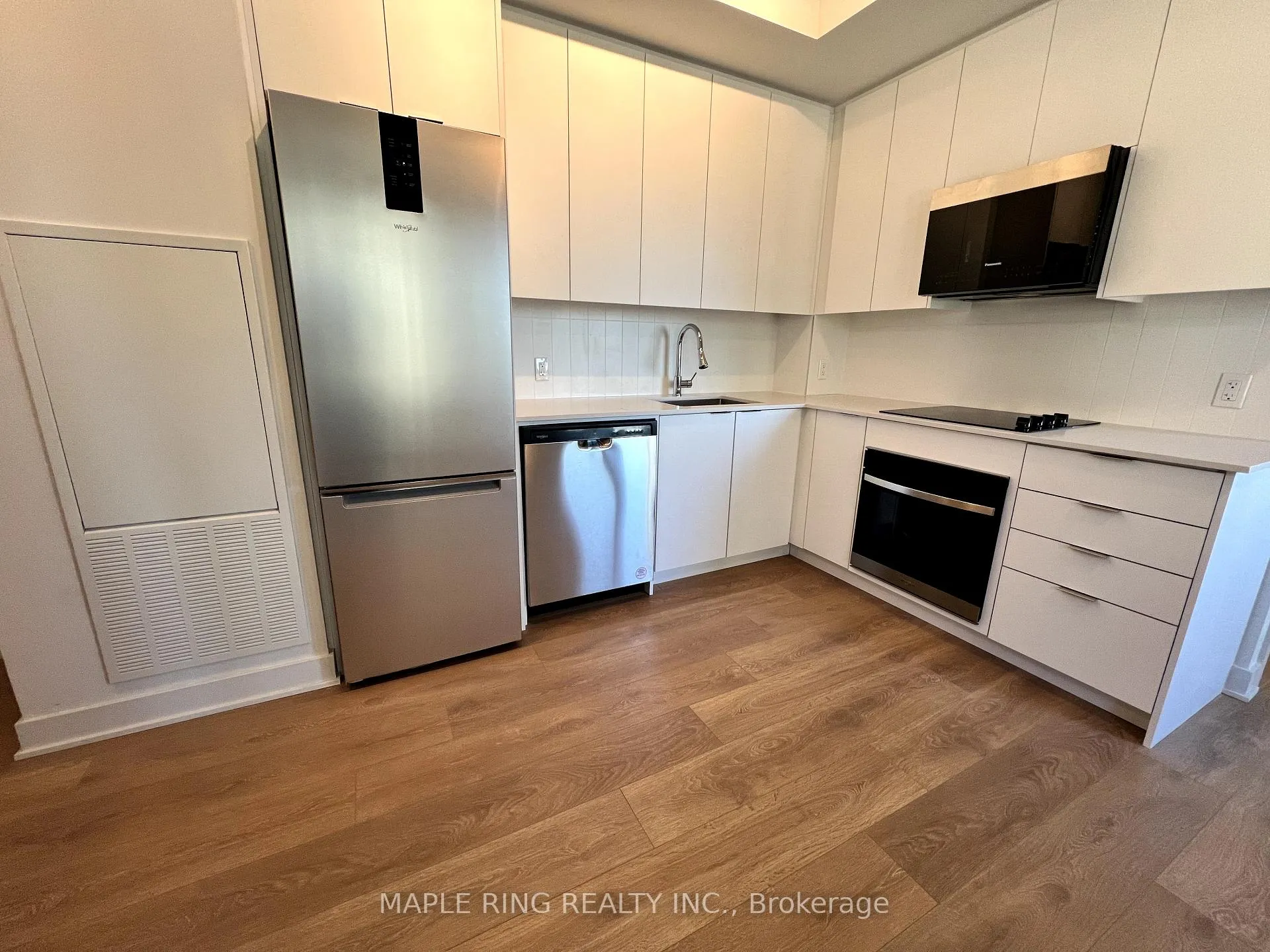 Photo 2 of Unit 506, 2920 Highway 7 Road, Vaughan, Concord — HOMEH