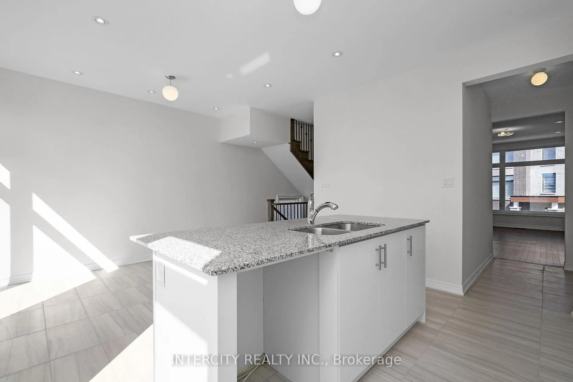 Photo 13 of Unit 30, 28 Queenpost Drive, Brampton, Credit Valley — HOMEH
