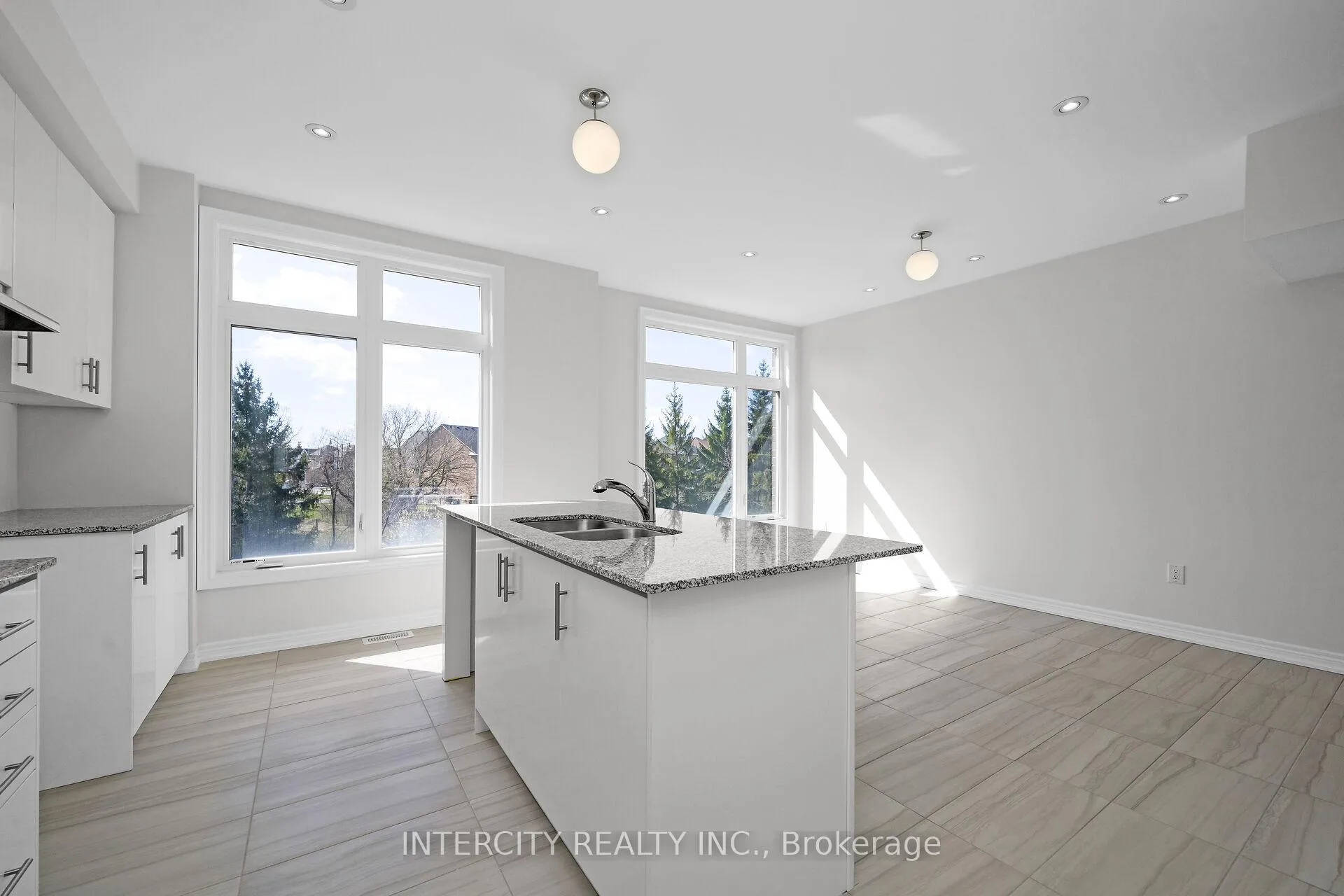 Photo 14 of Unit 30, 28 Queenpost Drive, Brampton, Credit Valley — HOMEH
