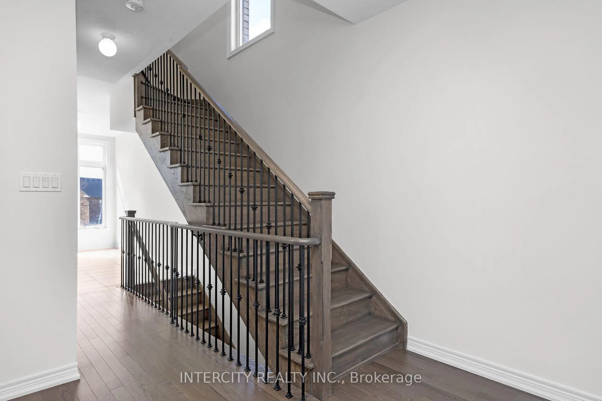 Photo 20 of Unit 30, 28 Queenpost Drive, Brampton, Credit Valley — HOMEH