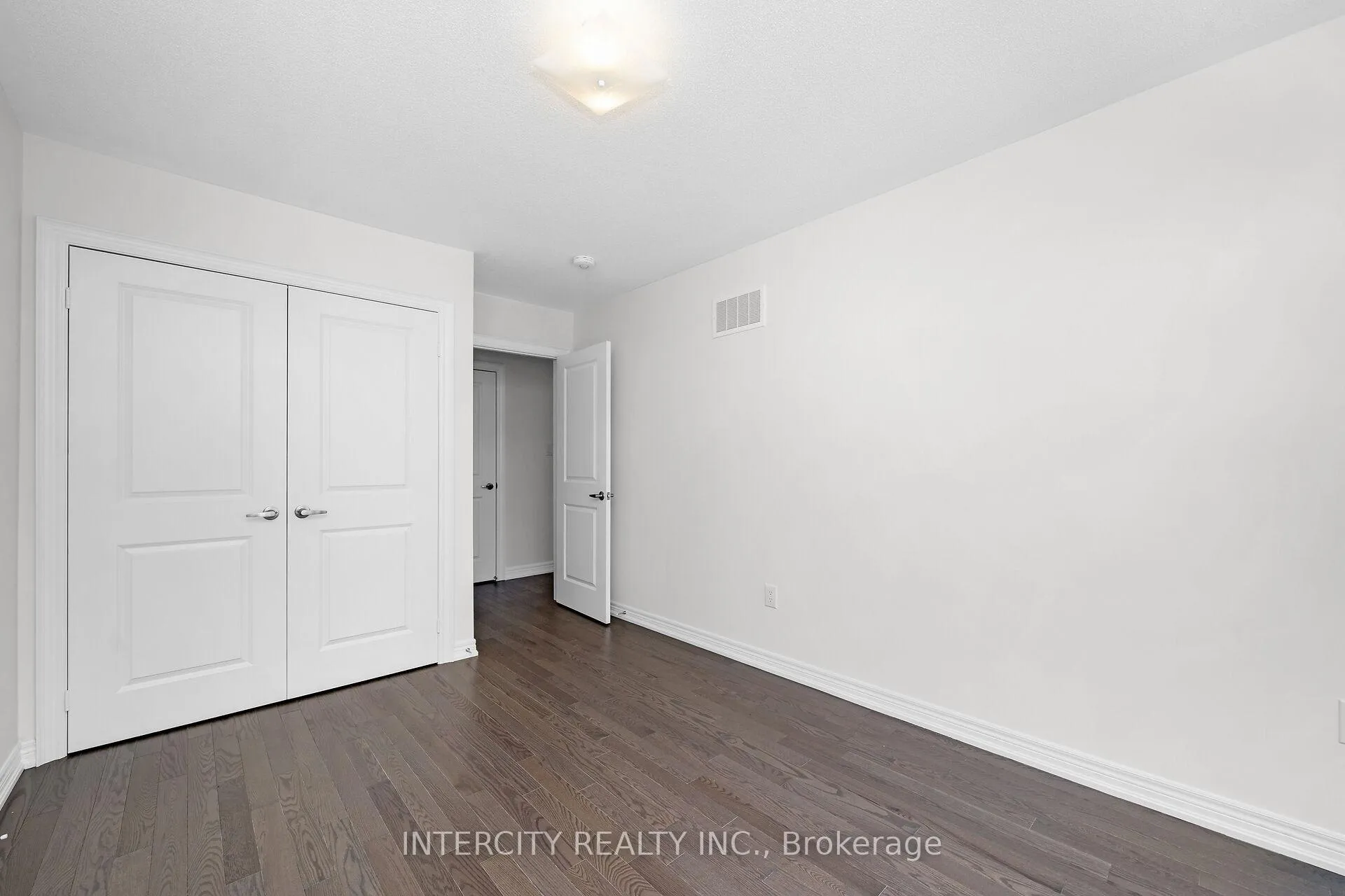 Photo 28 of Unit 30, 28 Queenpost Drive, Brampton, Credit Valley — HOMEH