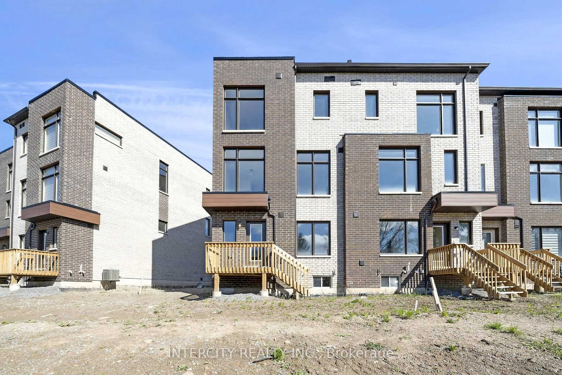 Photo 31 of Unit 30, 28 Queenpost Drive, Brampton, Credit Valley — HOMEH
