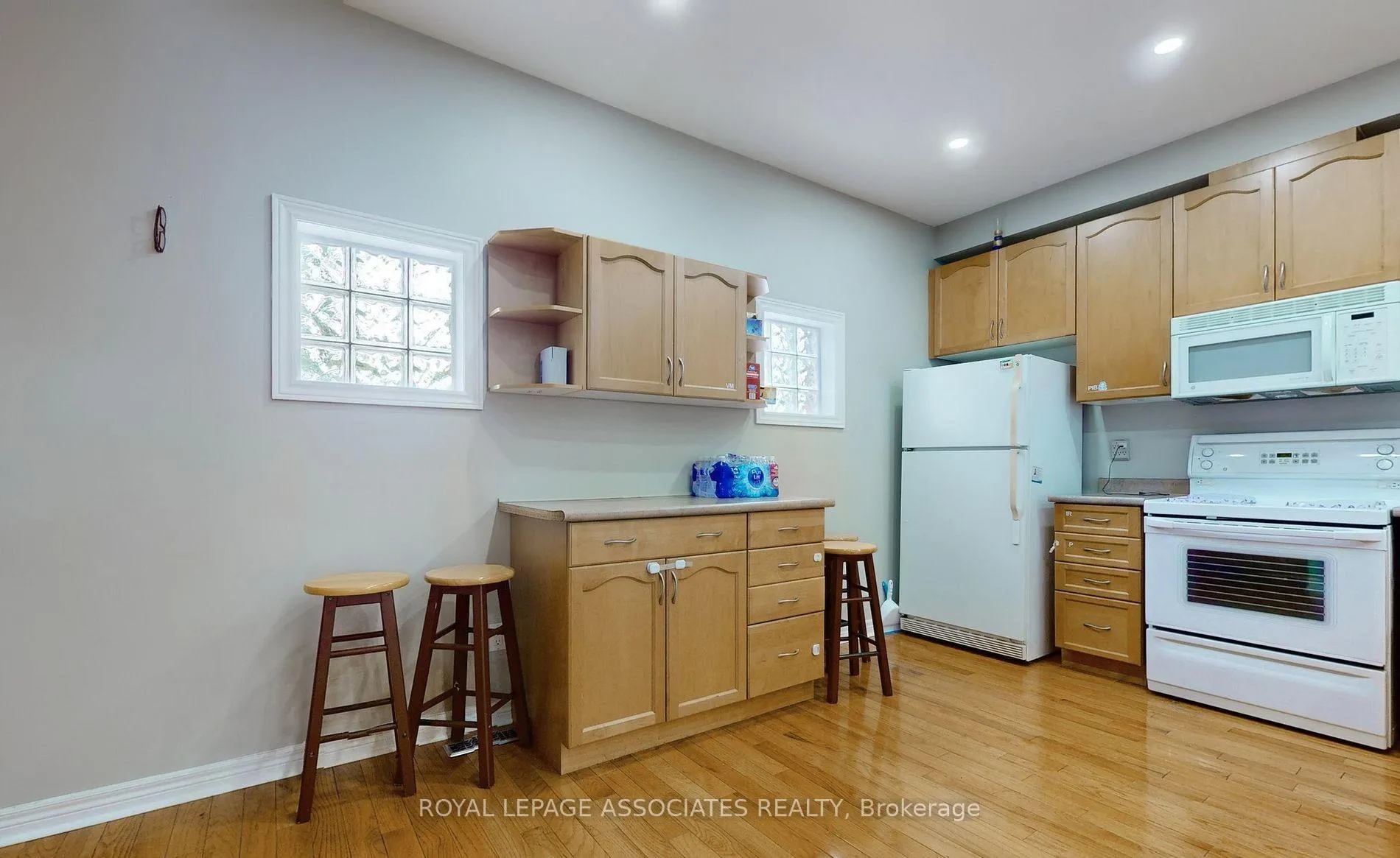 Photo 14 of Unit 25, 100 Beddoe Drive, Hamilton, Kirkendall — HOMEH