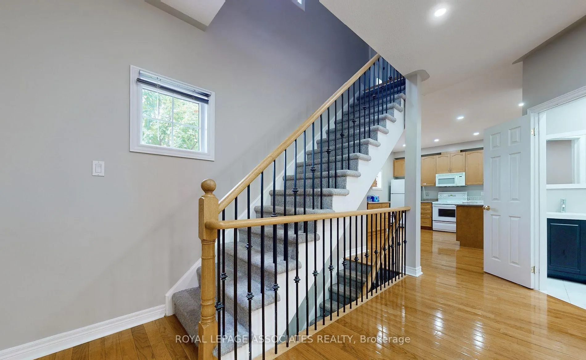 Photo 19 of Unit 25, 100 Beddoe Drive, Hamilton, Kirkendall — HOMEH