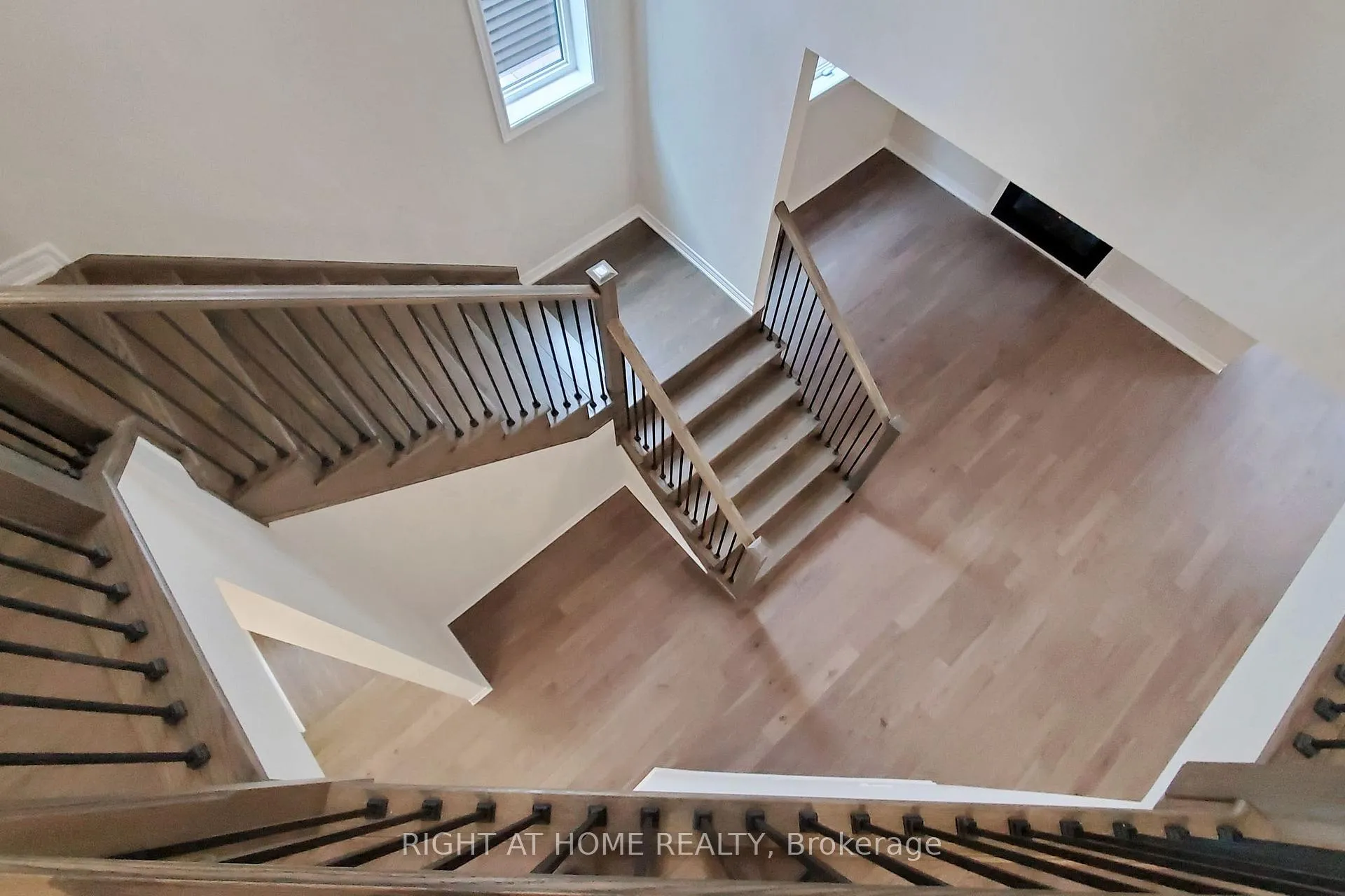 Photo 16 of 91 Starfire Crescent, Hamilton, Fruitland — HOMEH