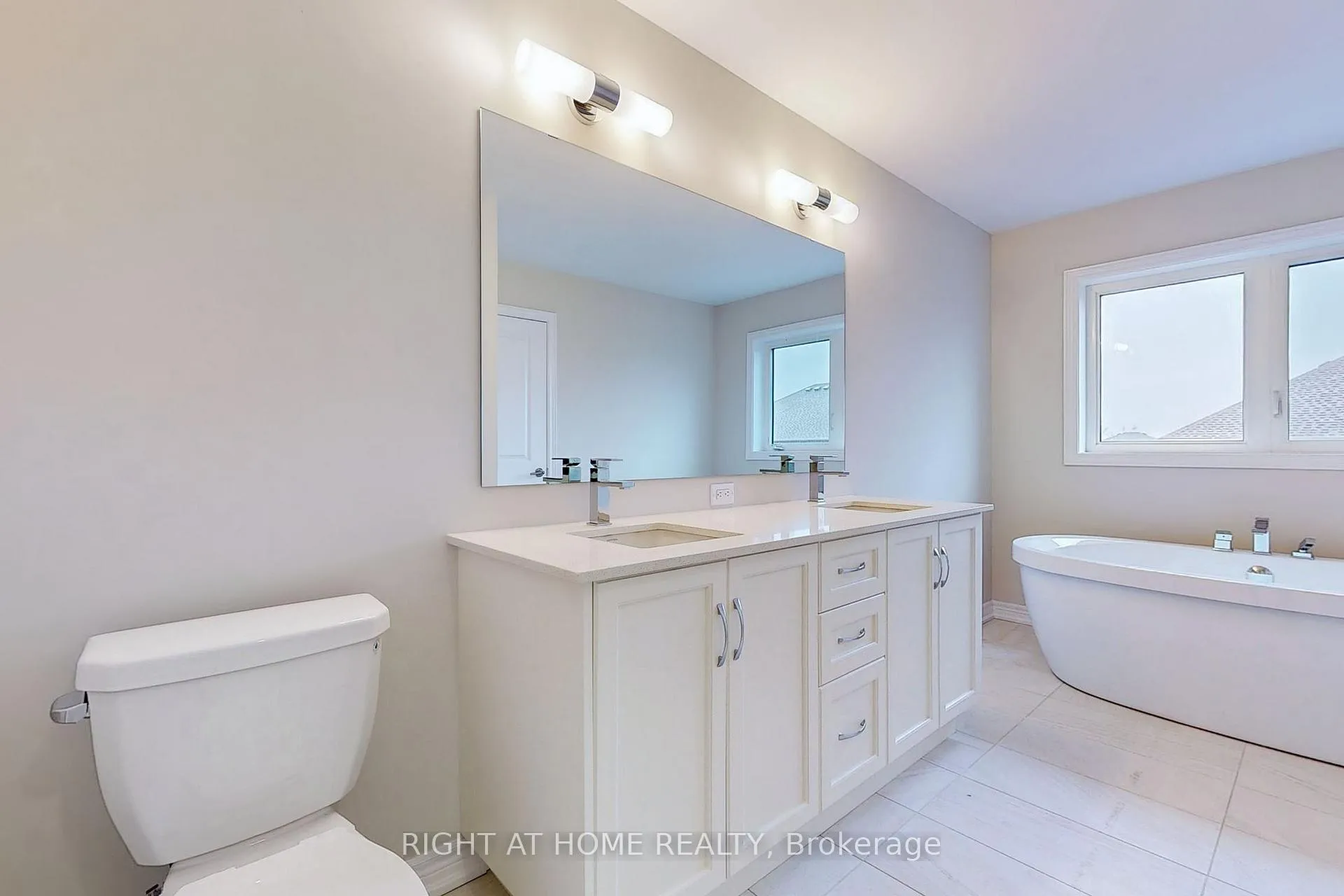 Photo 21 of 91 Starfire Crescent, Hamilton, Fruitland — HOMEH