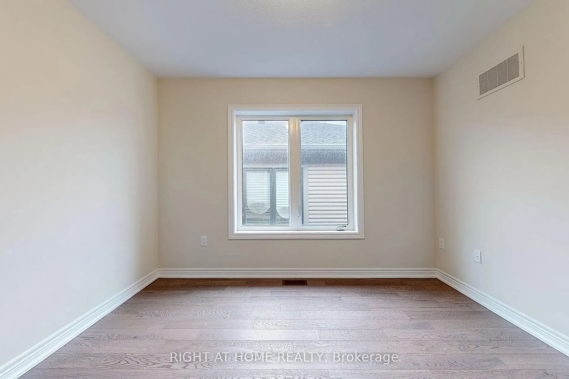 Photo 31 of 91 Starfire Crescent, Hamilton, Fruitland — HOMEH