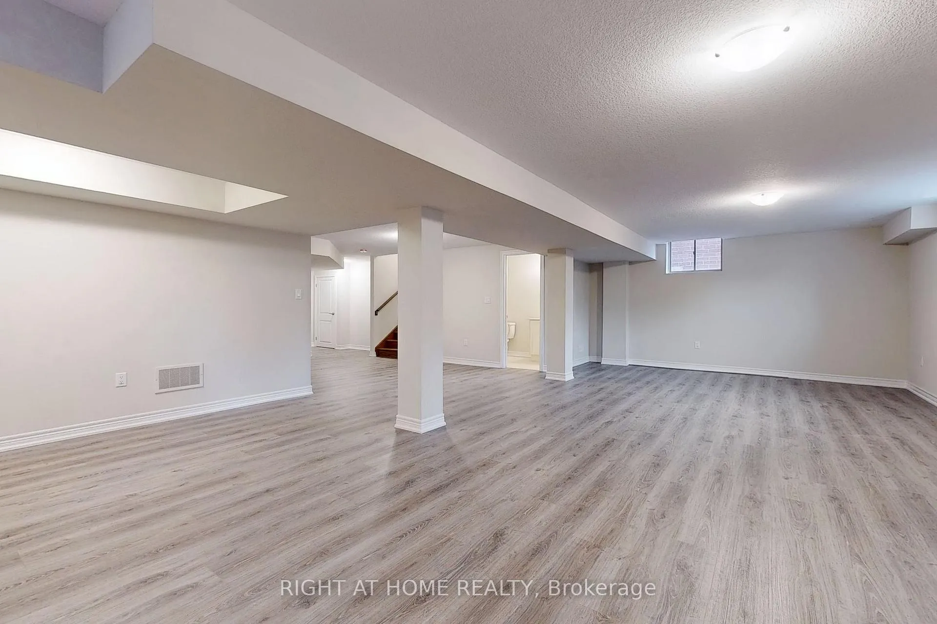 Photo 33 of 91 Starfire Crescent, Hamilton, Fruitland — HOMEH