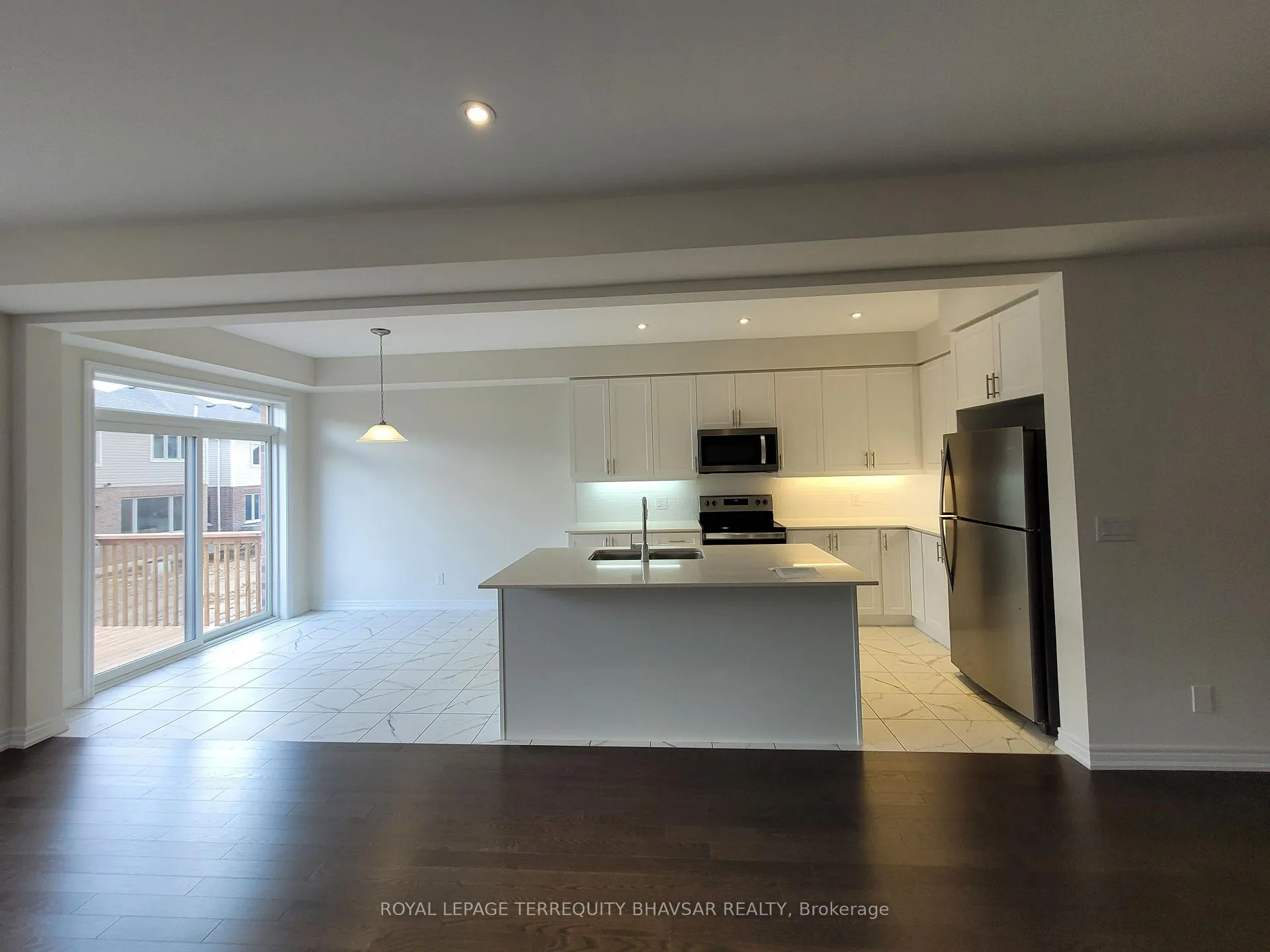 Photo 8 of 215 Broadacre Drive, Kitchener — HOMEH