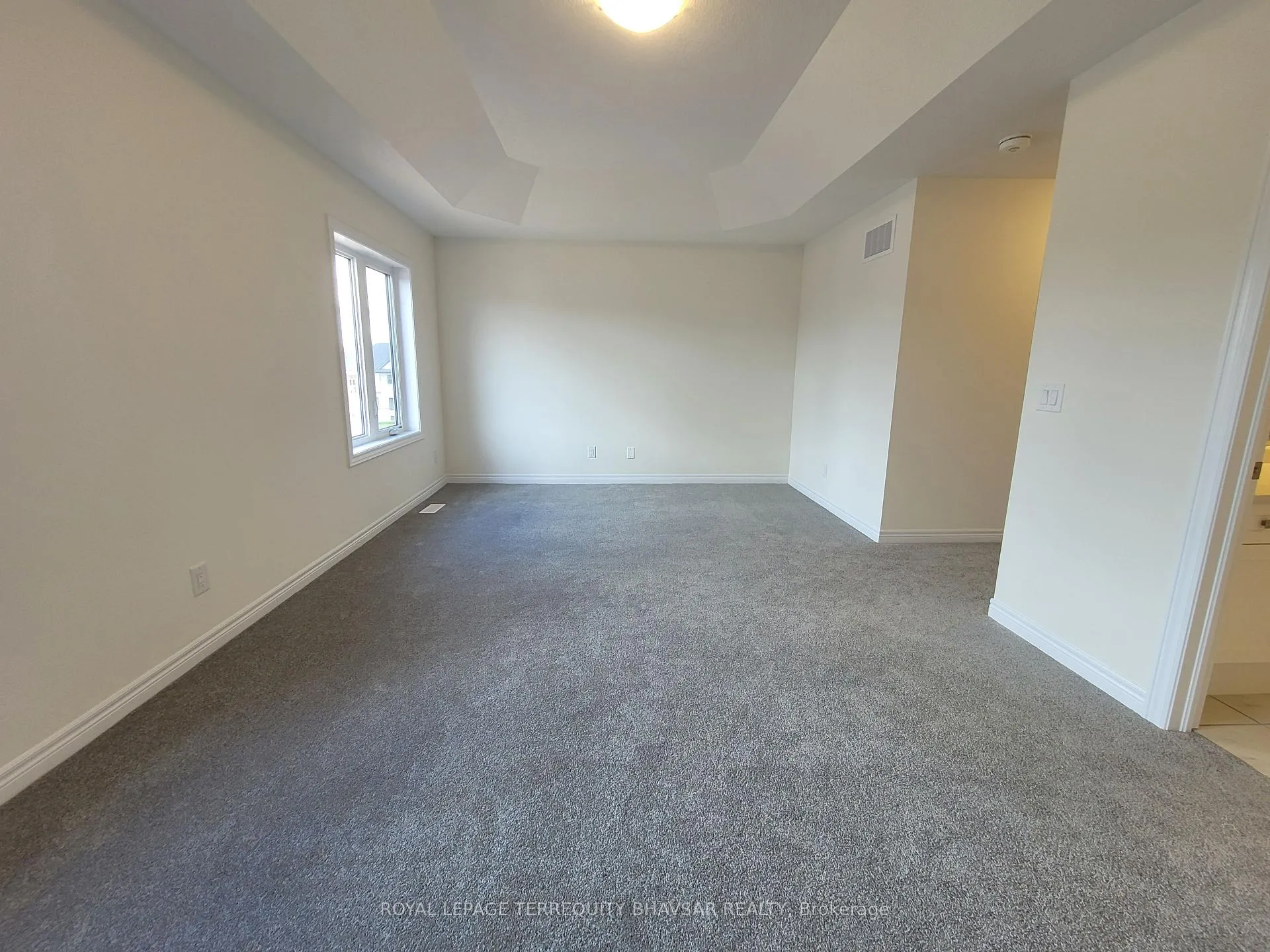 Photo 17 of 215 Broadacre Drive, Kitchener — HOMEH
