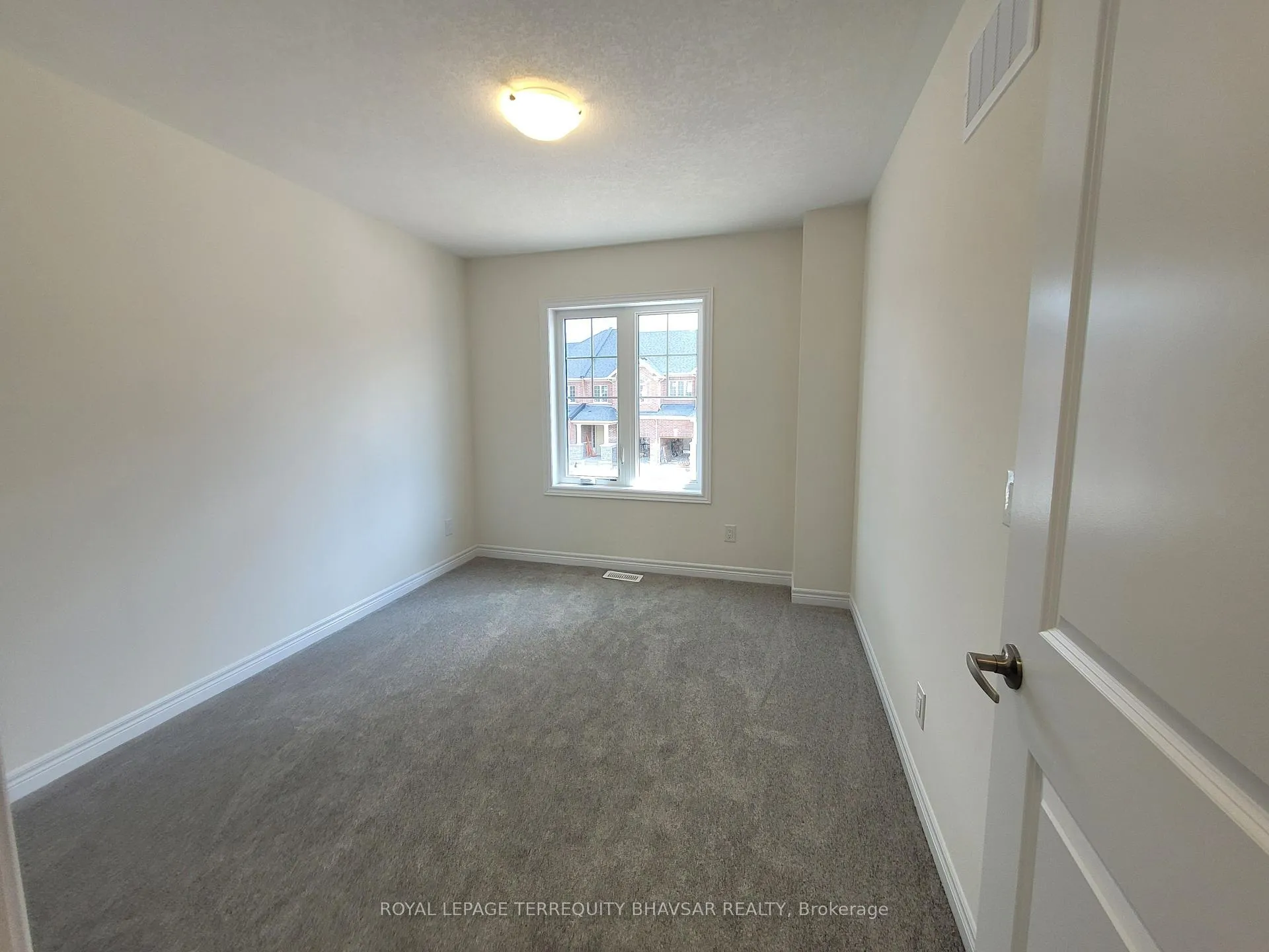 Photo 28 of 215 Broadacre Drive, Kitchener — HOMEH