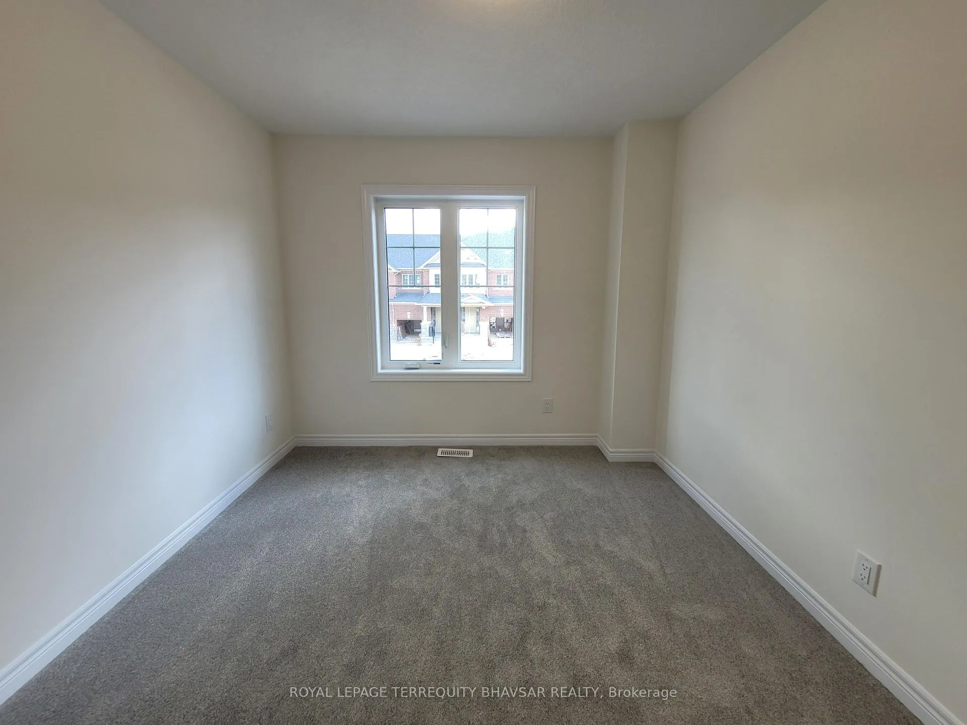Photo 29 of 215 Broadacre Drive, Kitchener — HOMEH