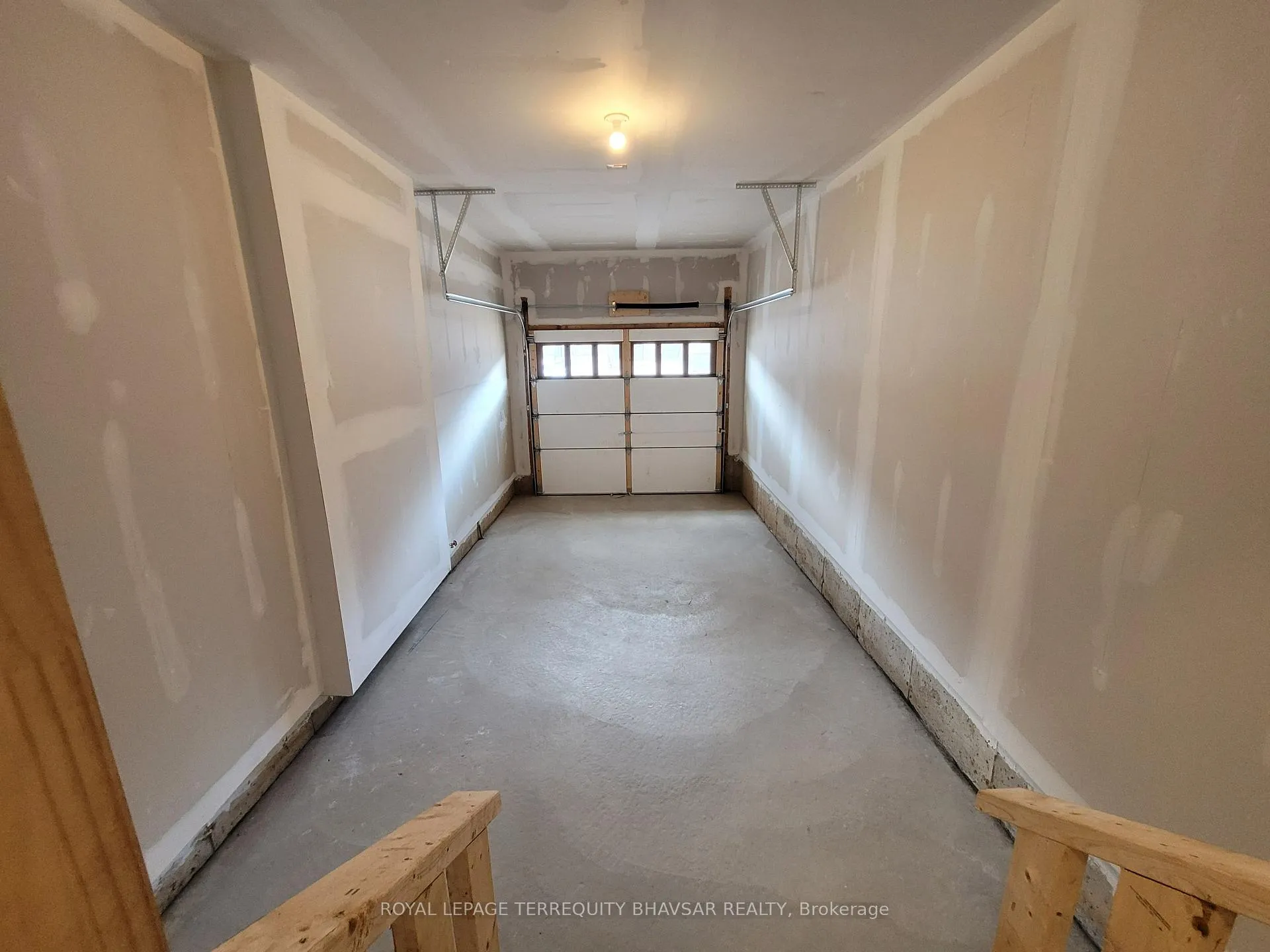 Photo 39 of 215 Broadacre Drive, Kitchener — HOMEH