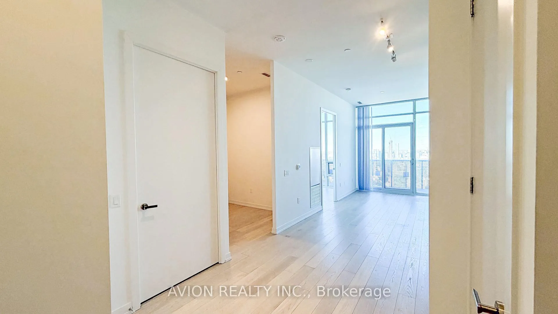 Photo 7 of Unit PH103, 55 Cooper Street, Toronto, Waterfront Communities — HOMEH