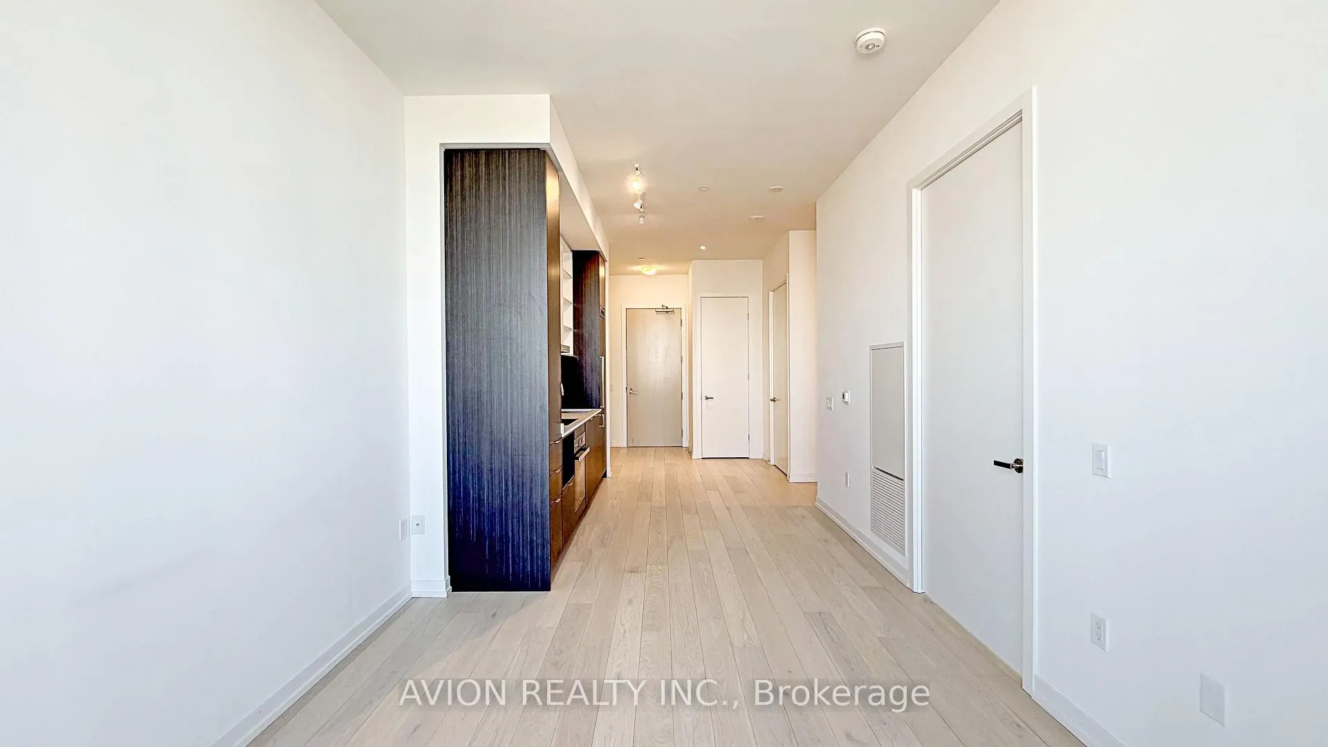 Photo 11 of Unit PH103, 55 Cooper Street, Toronto, Waterfront Communities — HOMEH
