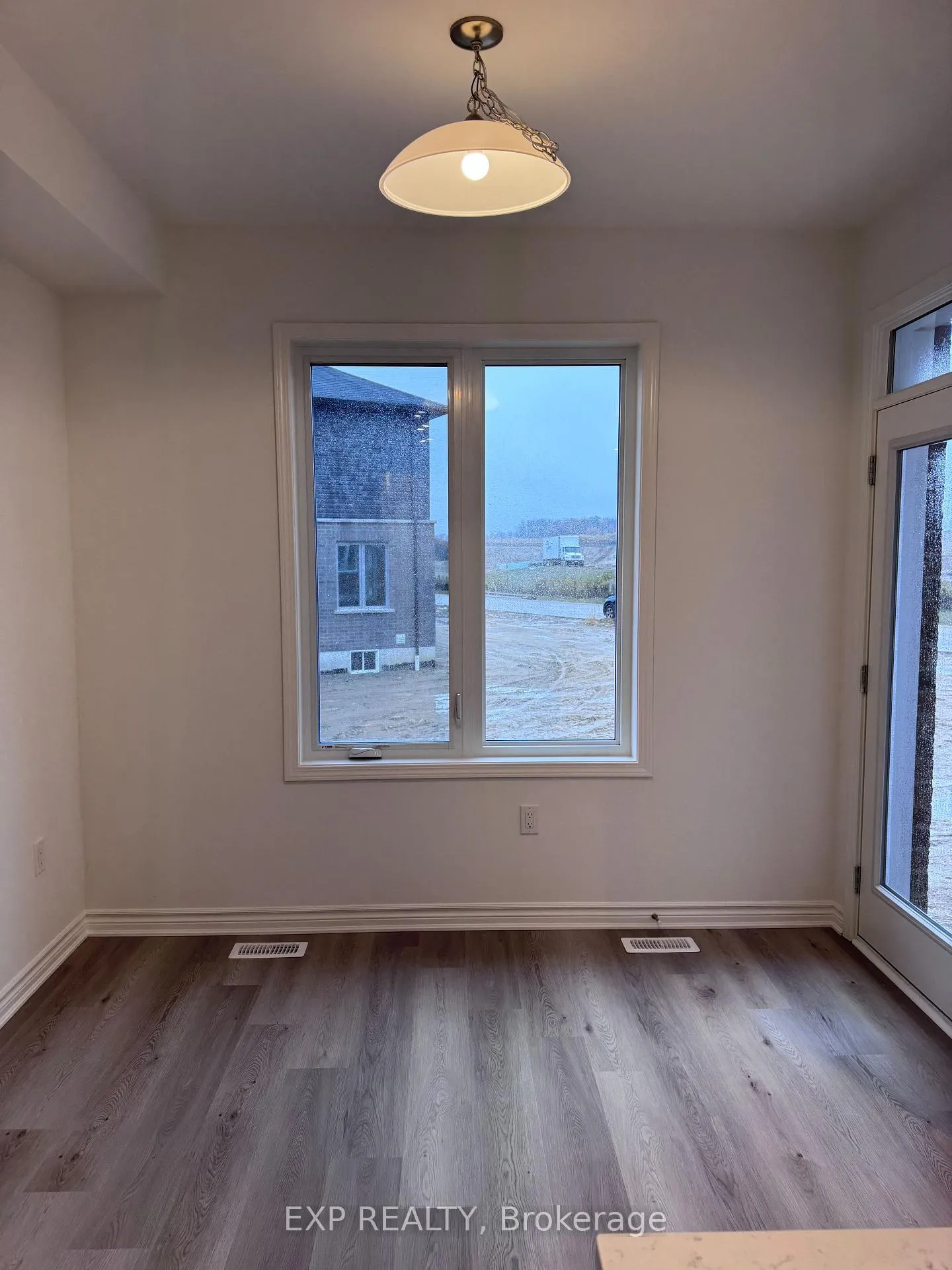 Photo 3 of 155 Stamson Street, Kitchener — HOMEH