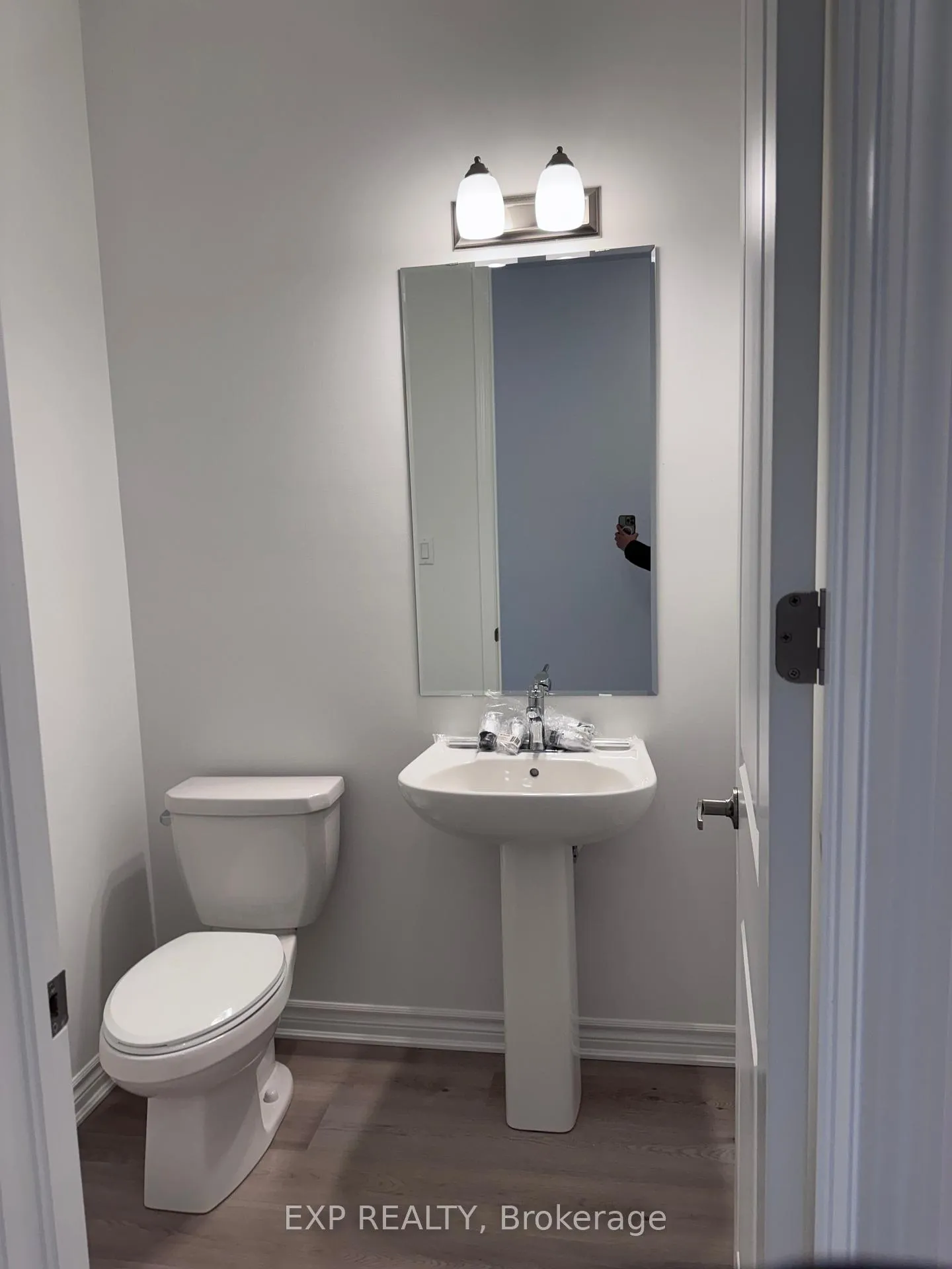 Photo 7 of 155 Stamson Street, Kitchener — HOMEH