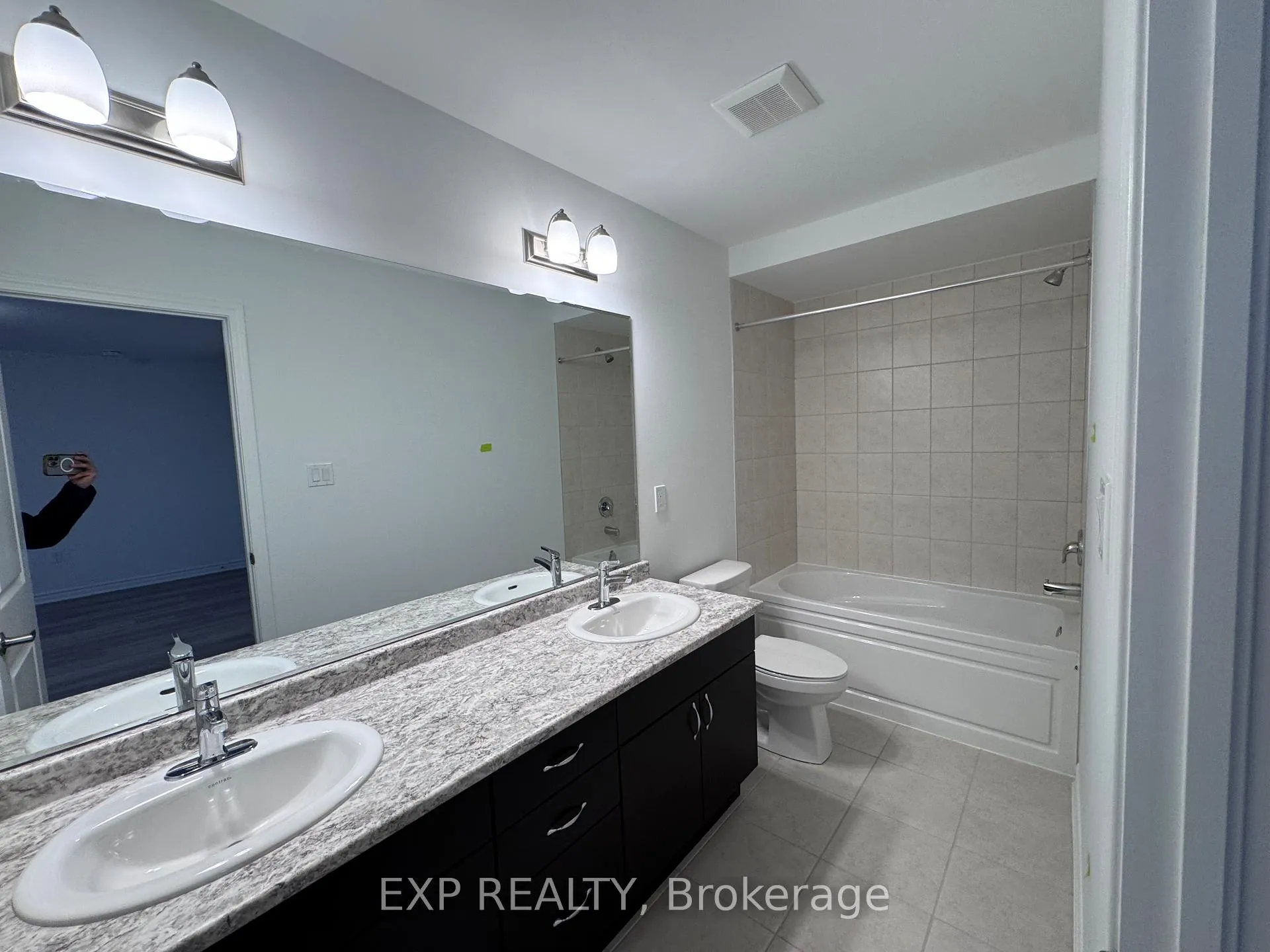 Photo 10 of 155 Stamson Street, Kitchener — HOMEH