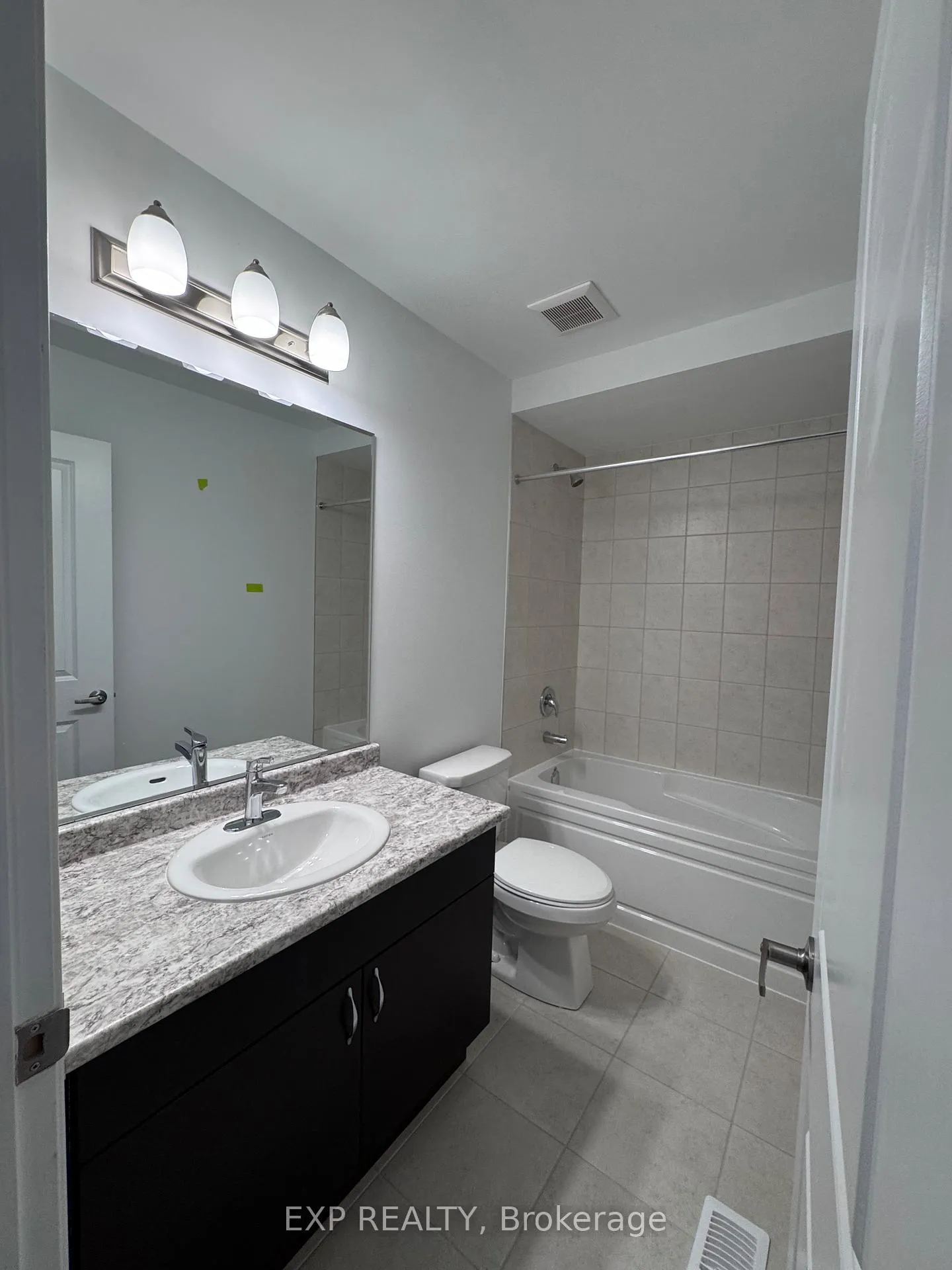 Photo 11 of 155 Stamson Street, Kitchener — HOMEH
