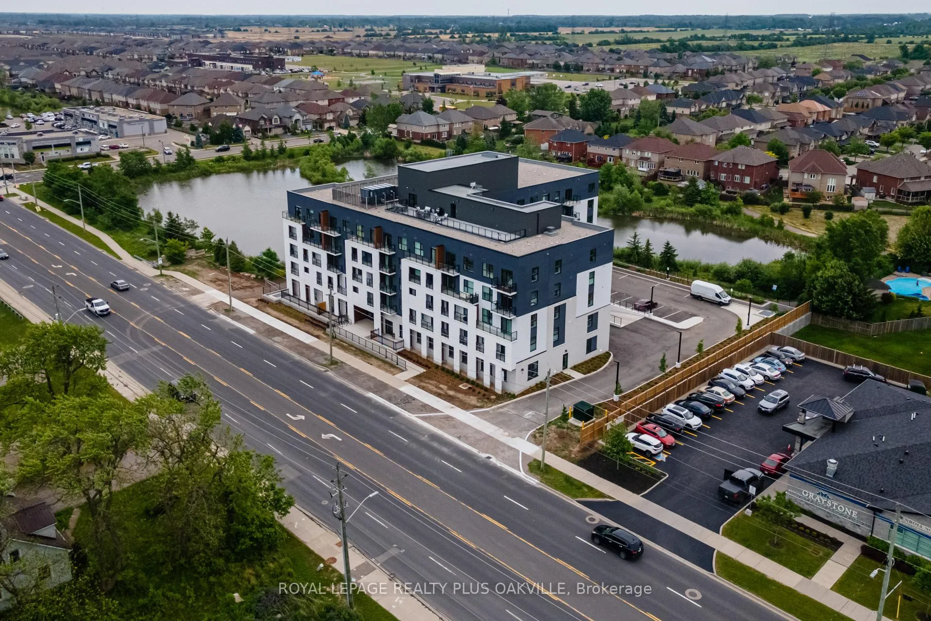 Photo 3 of Unit 221, 1936 Rymal Road E, Hamilton, Stoney Creek — HOMEH