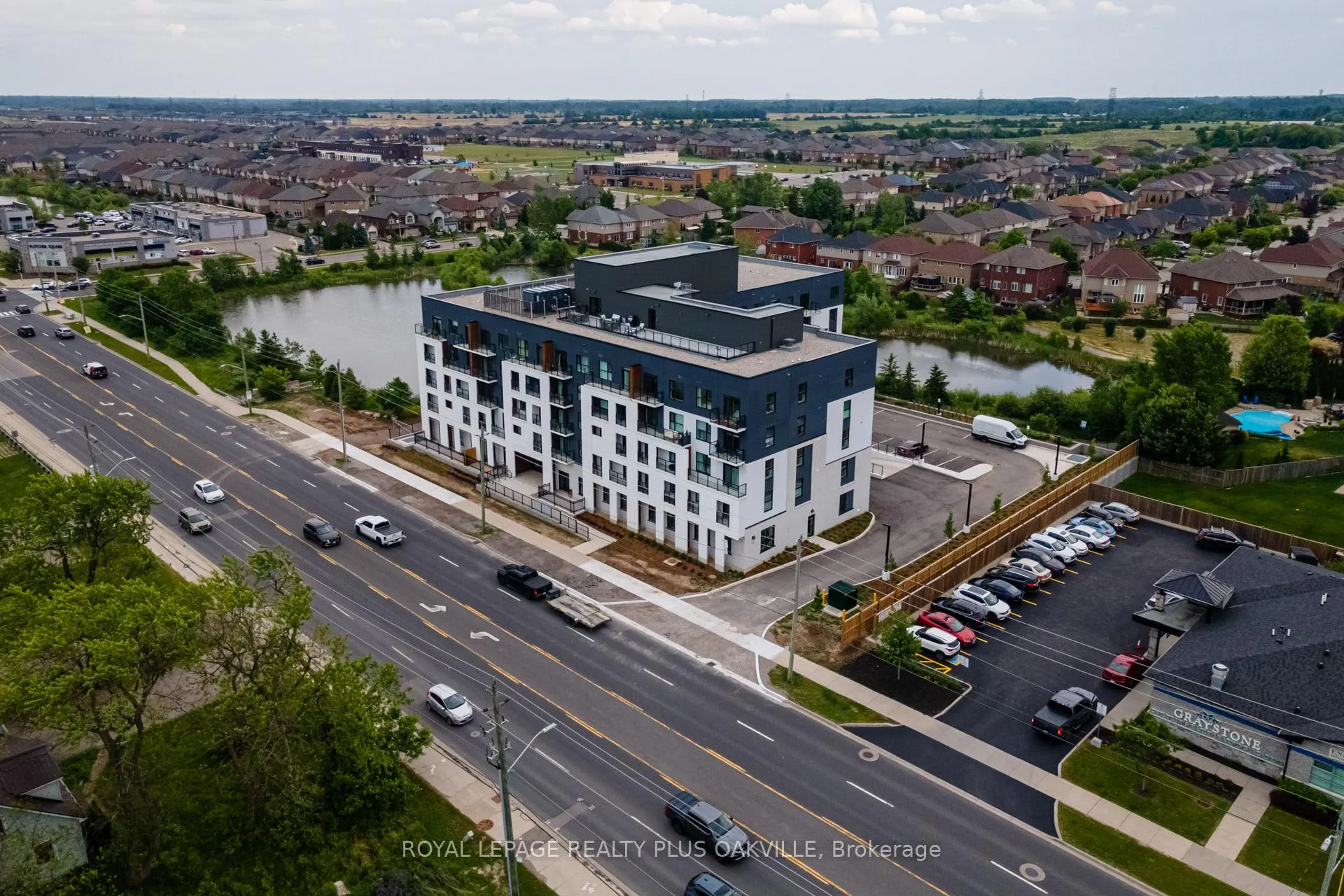 Photo 4 of Unit 221, 1936 Rymal Road E, Hamilton, Stoney Creek — HOMEH