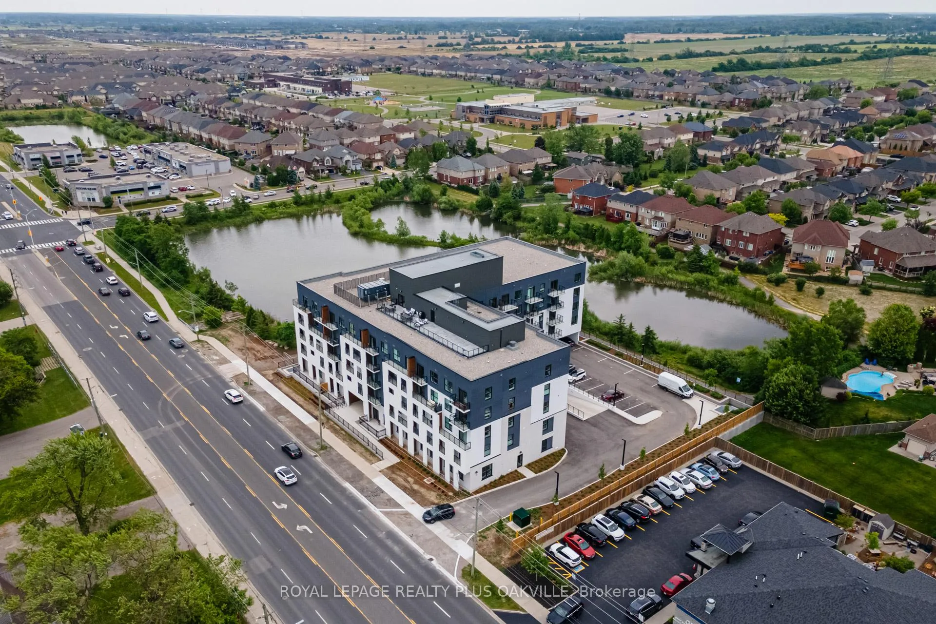 Photo 7 of Unit 221, 1936 Rymal Road E, Hamilton, Stoney Creek — HOMEH