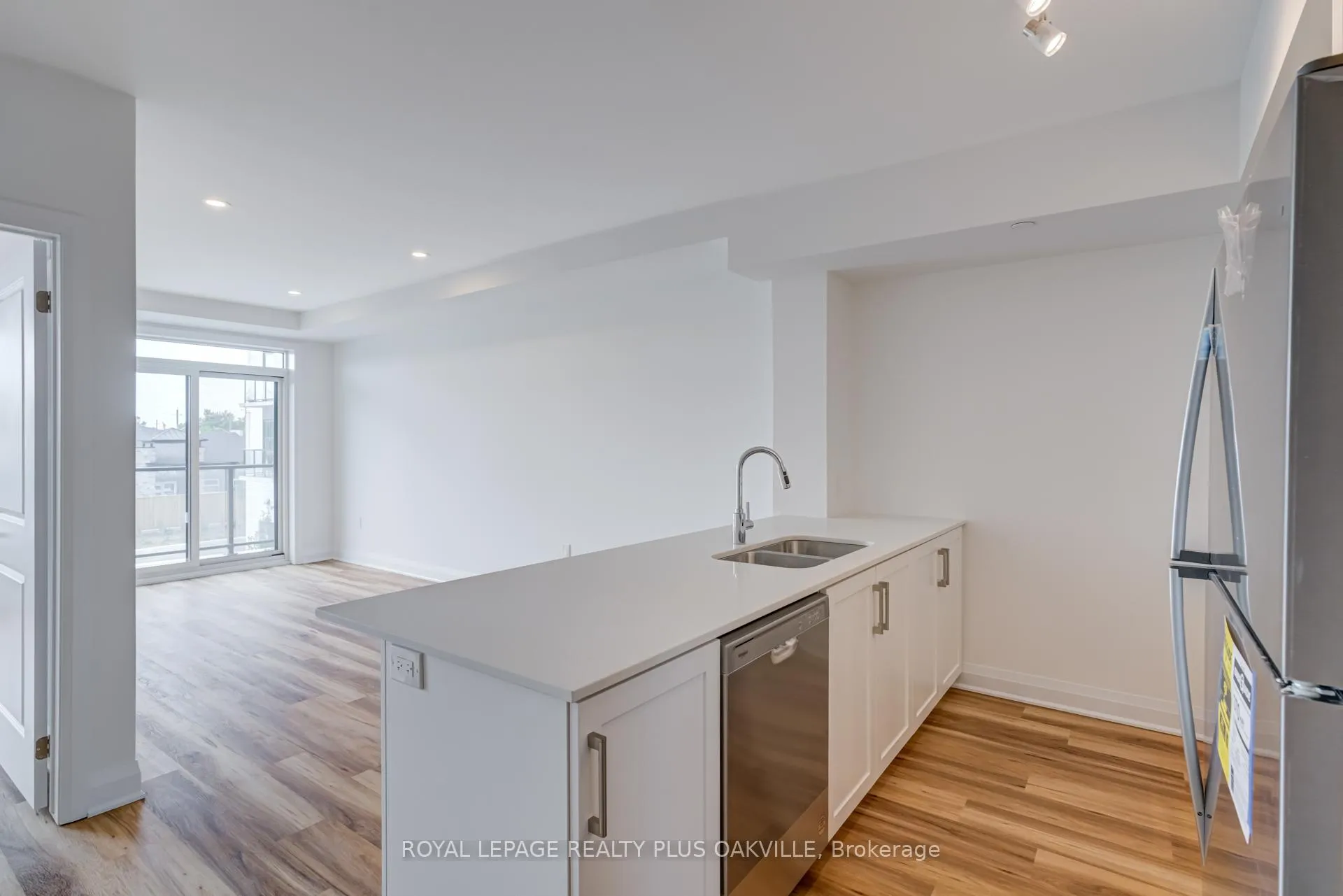 Photo 24 of Unit 221, 1936 Rymal Road E, Hamilton, Stoney Creek — HOMEH