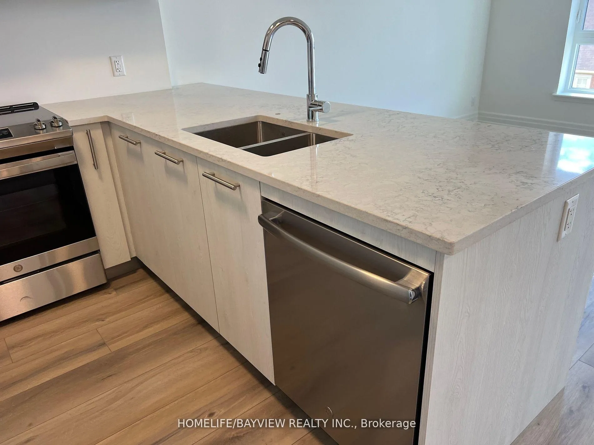 Photo 11 of Unit PH31, 101 Cathedral High Street, Markham, Cathedraltown — HOMEH