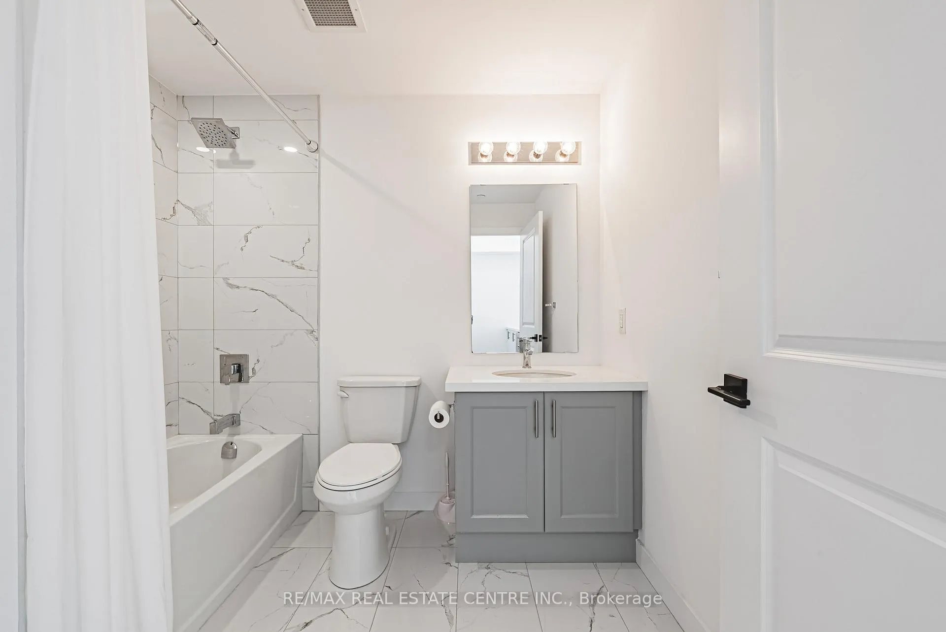 Photo 15 of Unit 1213, 450 Dundas Street E, Hamilton, Waterdown — HOMEH