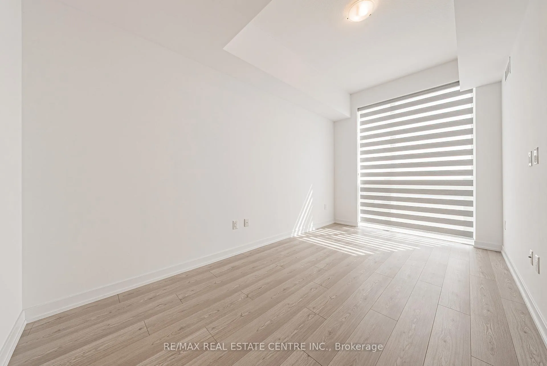 Photo 23 of Unit 1213, 450 Dundas Street E, Hamilton, Waterdown — HOMEH