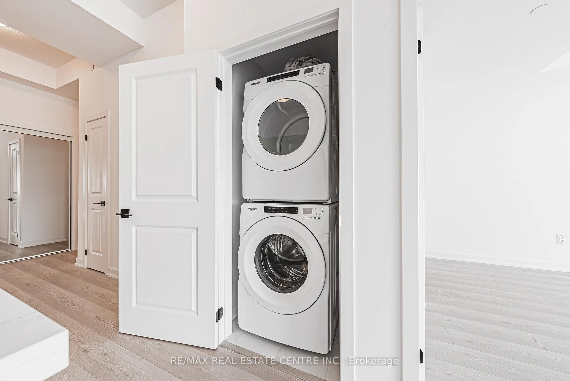 Photo 27 of Unit 1213, 450 Dundas Street E, Hamilton, Waterdown — HOMEH