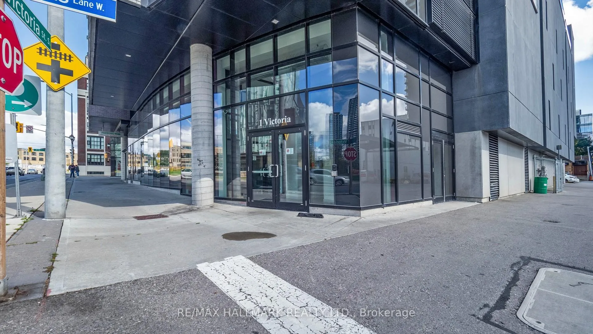Photo 5 of Unit 711, 1 Victoria Street S, Waterloo — HOMEH
