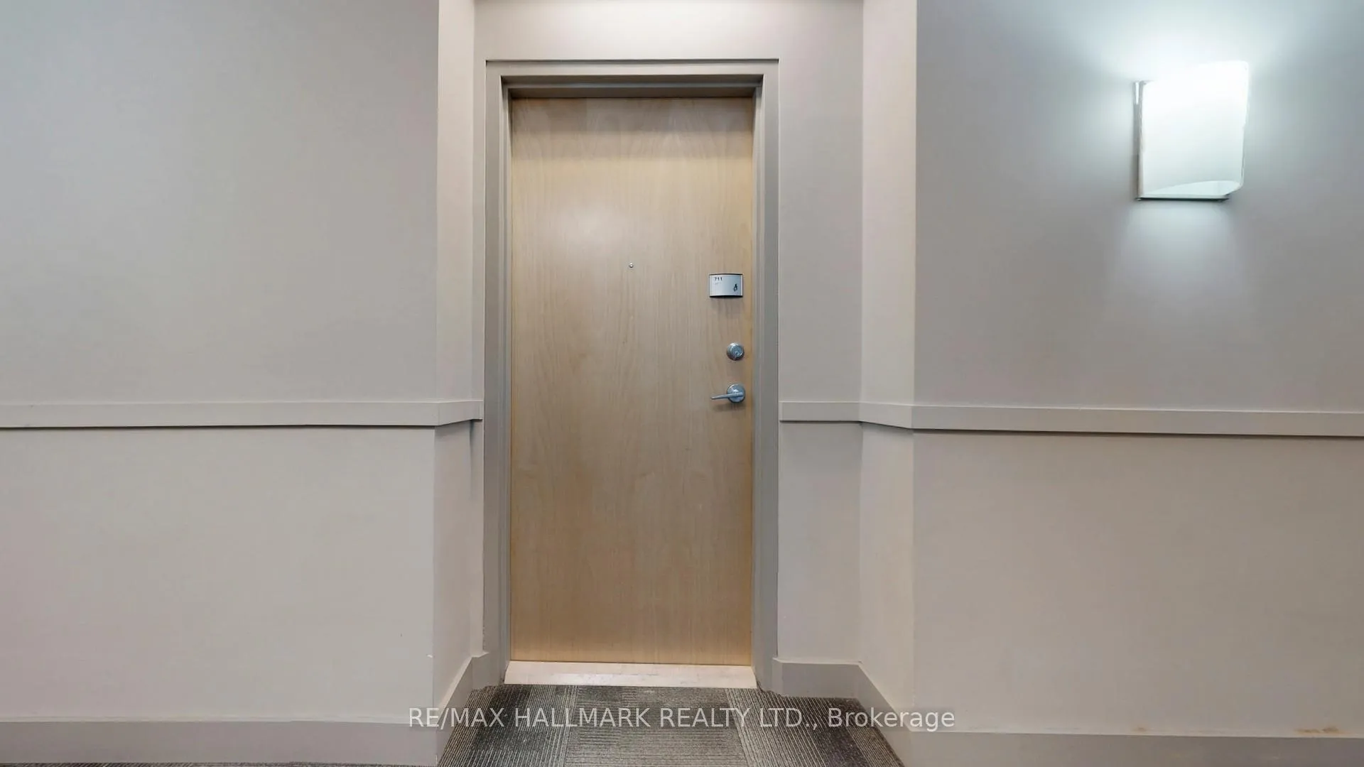 Photo 8 of Unit 711, 1 Victoria Street S, Waterloo — HOMEH