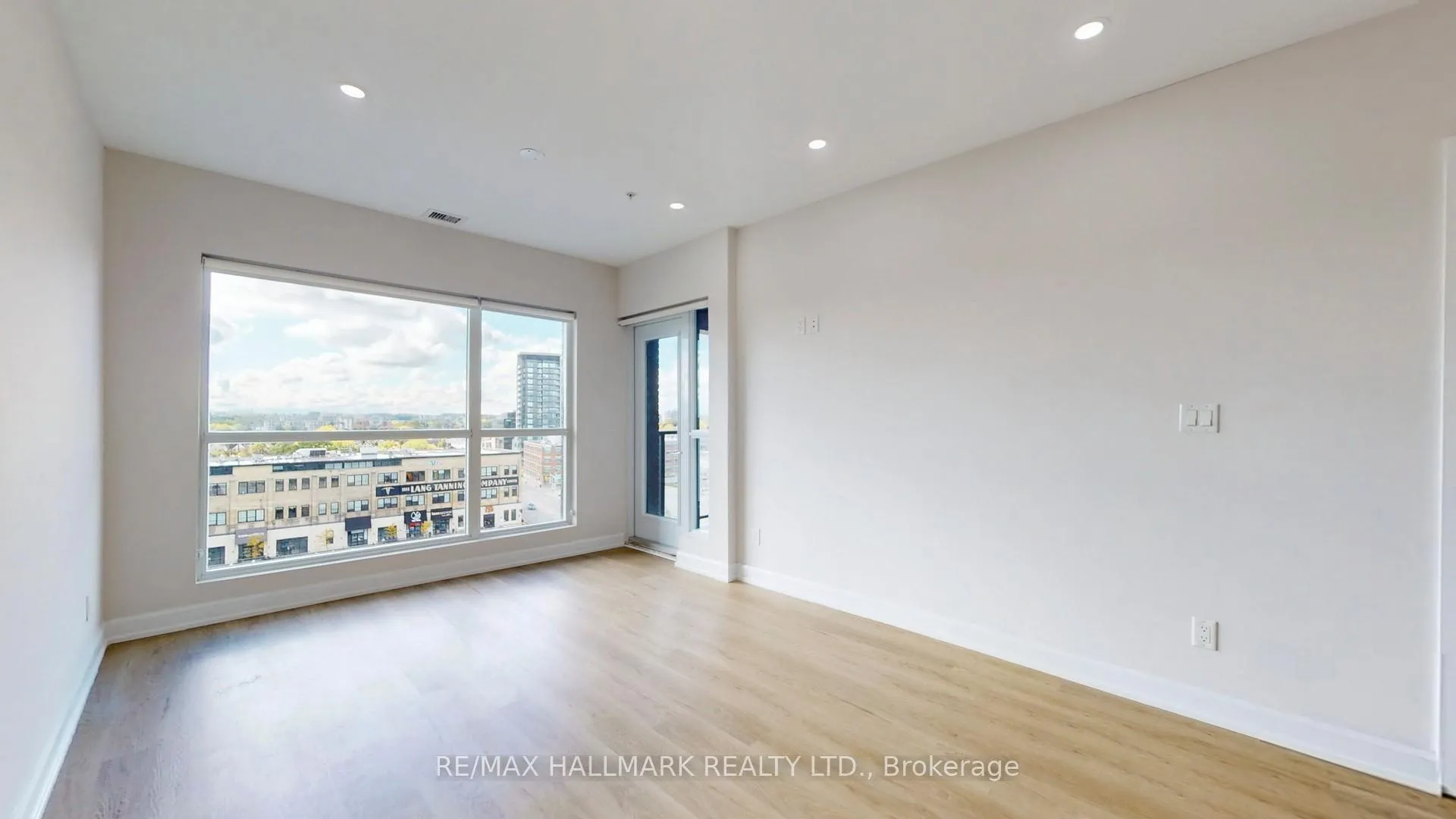 Photo 11 of Unit 711, 1 Victoria Street S, Waterloo — HOMEH